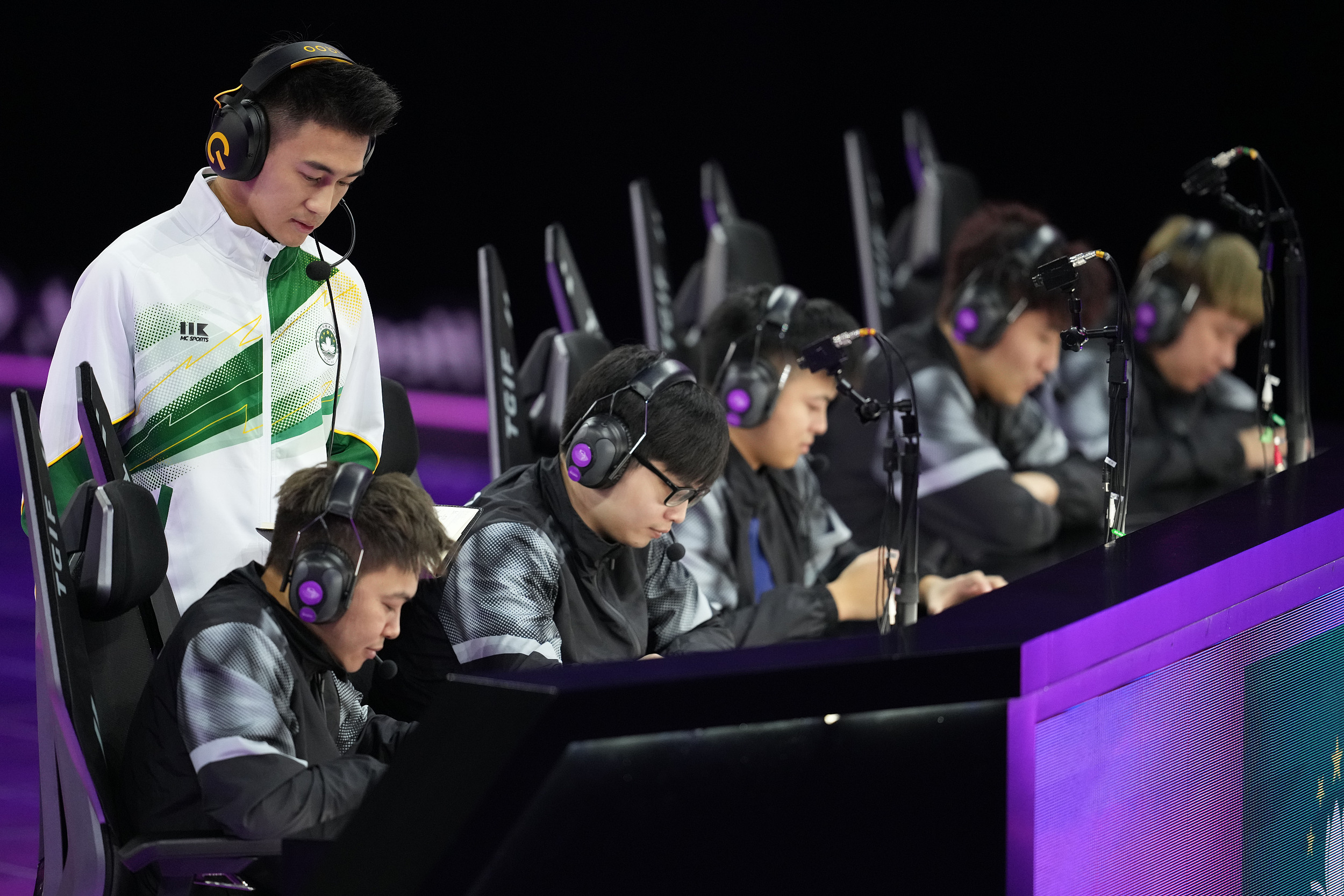 何猷君和他的电竞王国