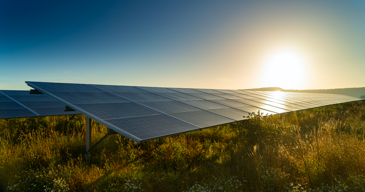 光伏发电图，来源于视觉中国