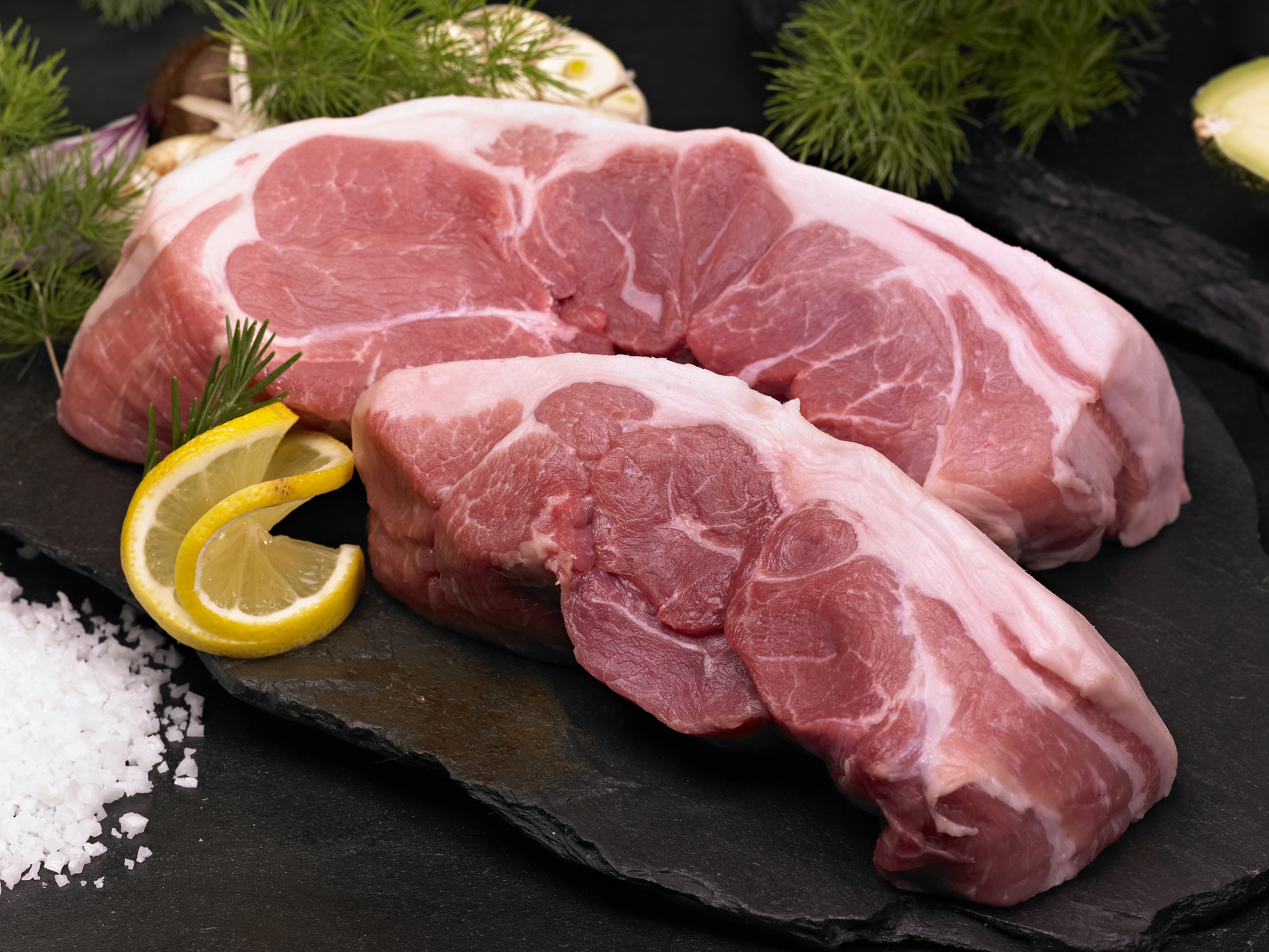 “猪茅”牧原股份，攀爬新的大山