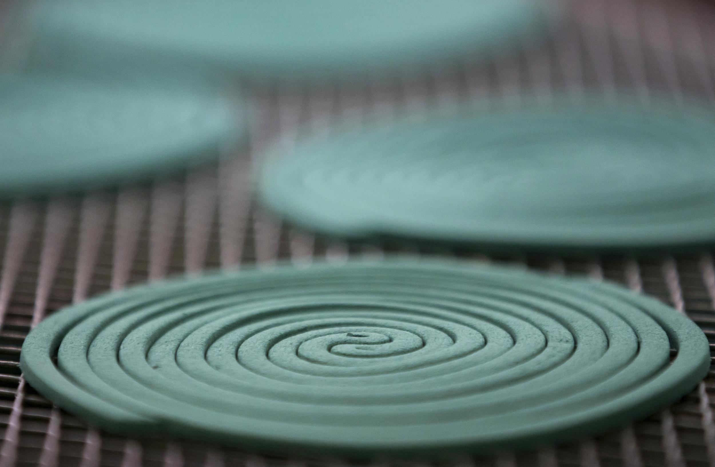 70后夫妇网上卖蚊香卖出一家上市公司，市值近90亿元