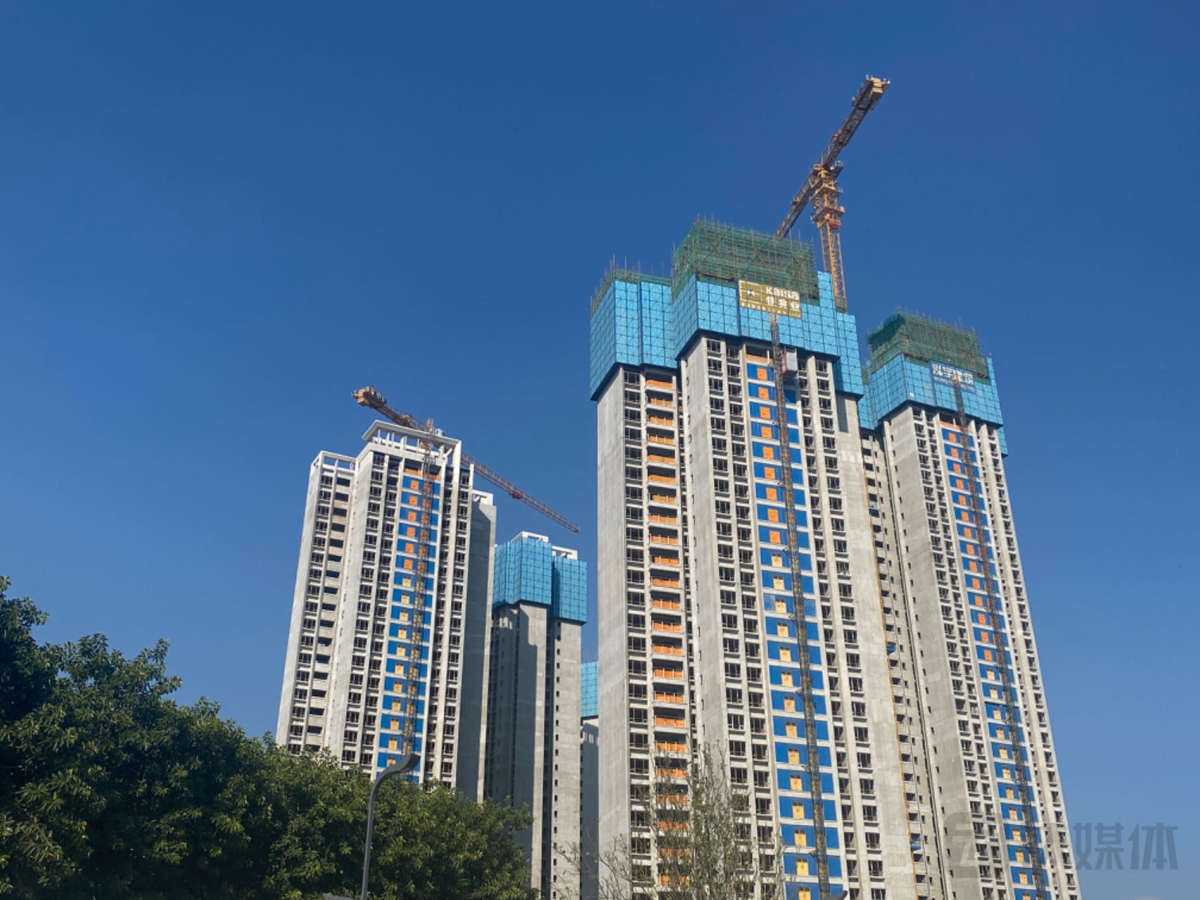 佳兆业发布123亿美元境外债务重组方案，但债权人小组尚未对此达成最终协议