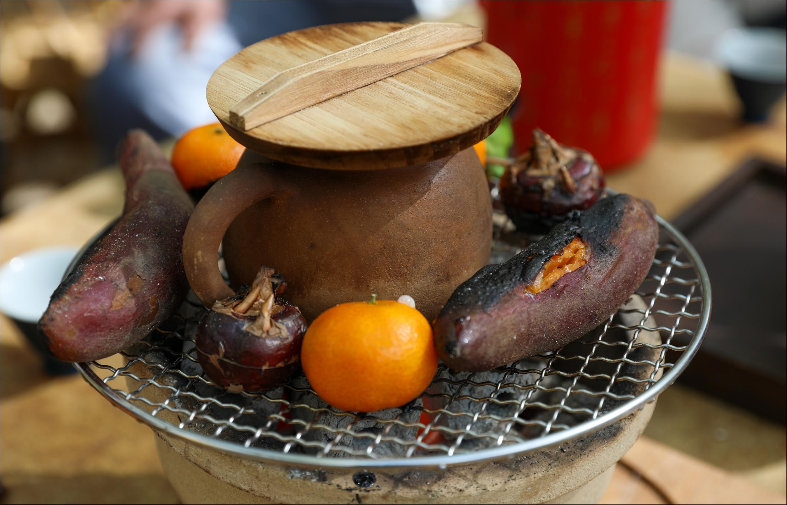 “活不下去”的围炉煮茶，换个“马甲”又成顶流……