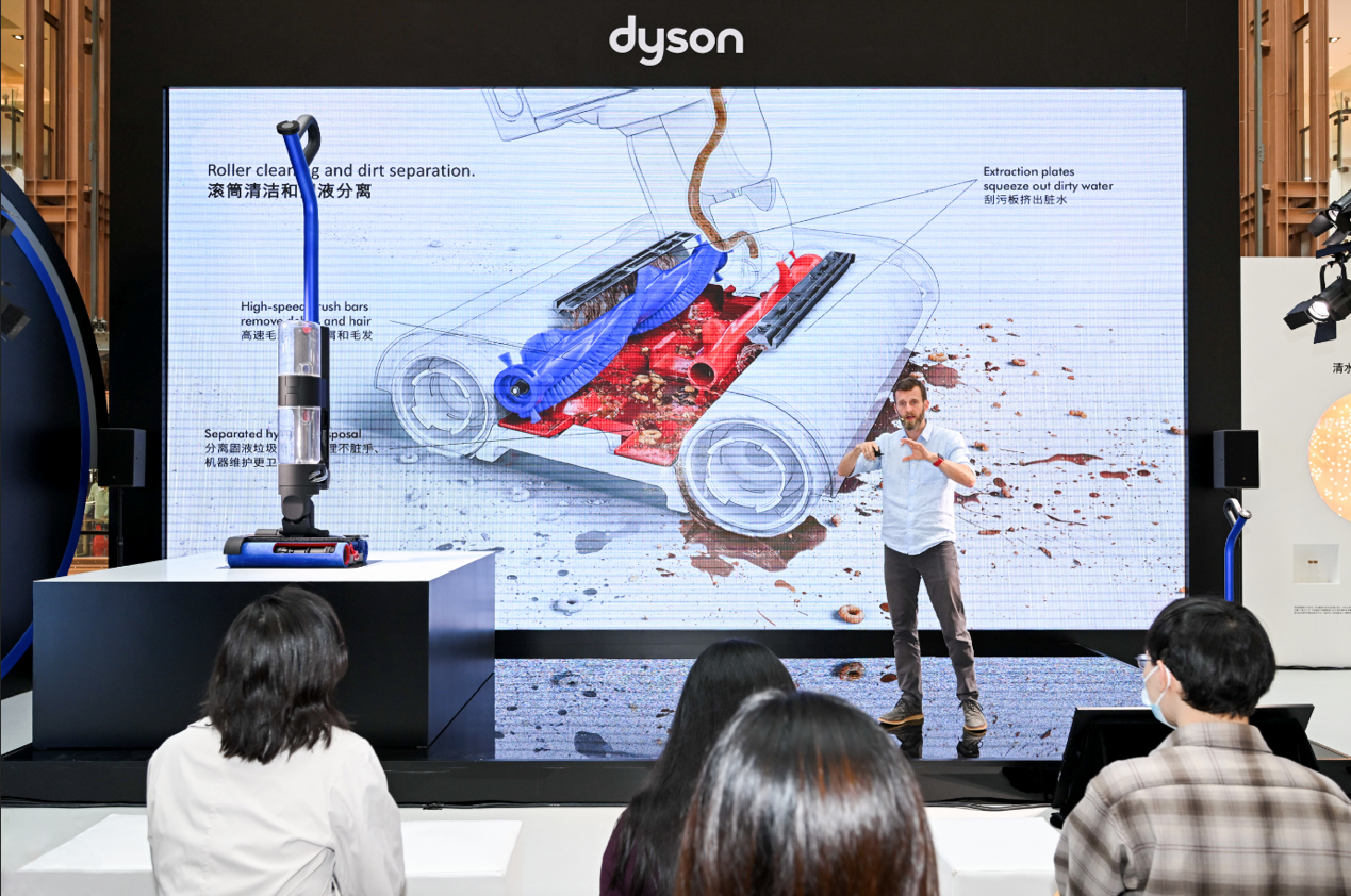 不靠吸力的戴森WashG1，能否为洗地机提供新的解决方案