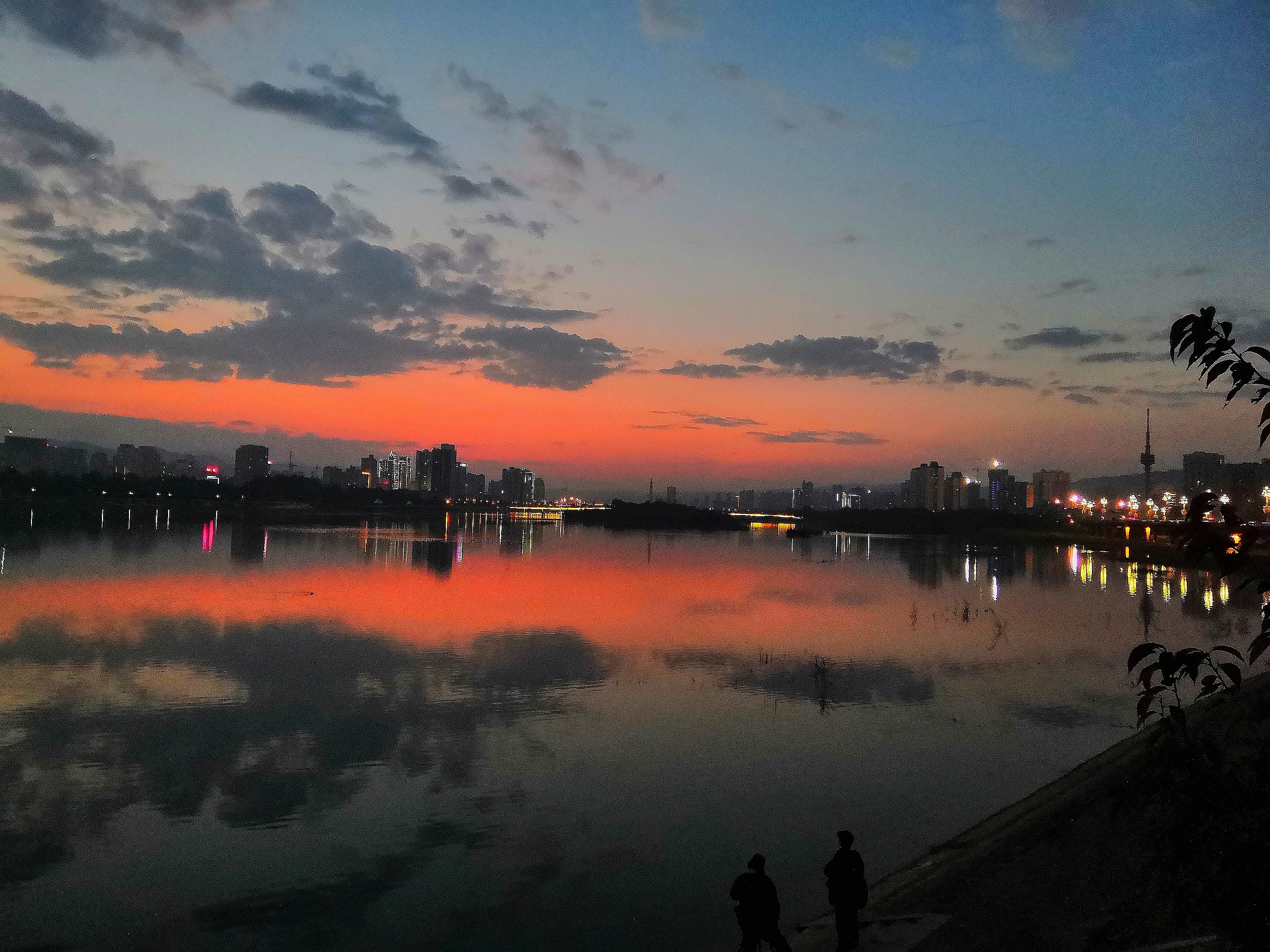 宝鸡下场“抢人”