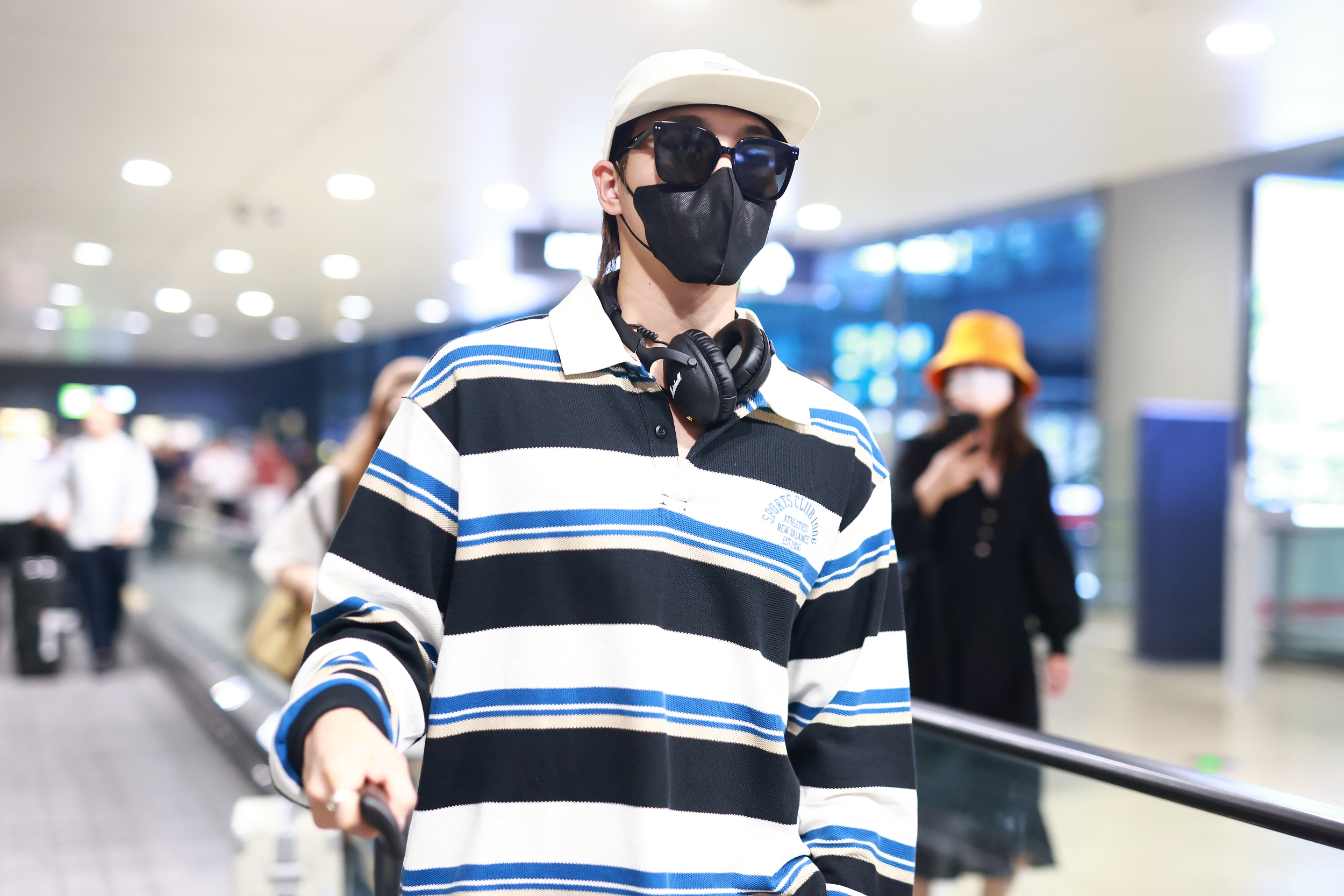 年轻人的老钱梦，救活了“优衣库贵替”