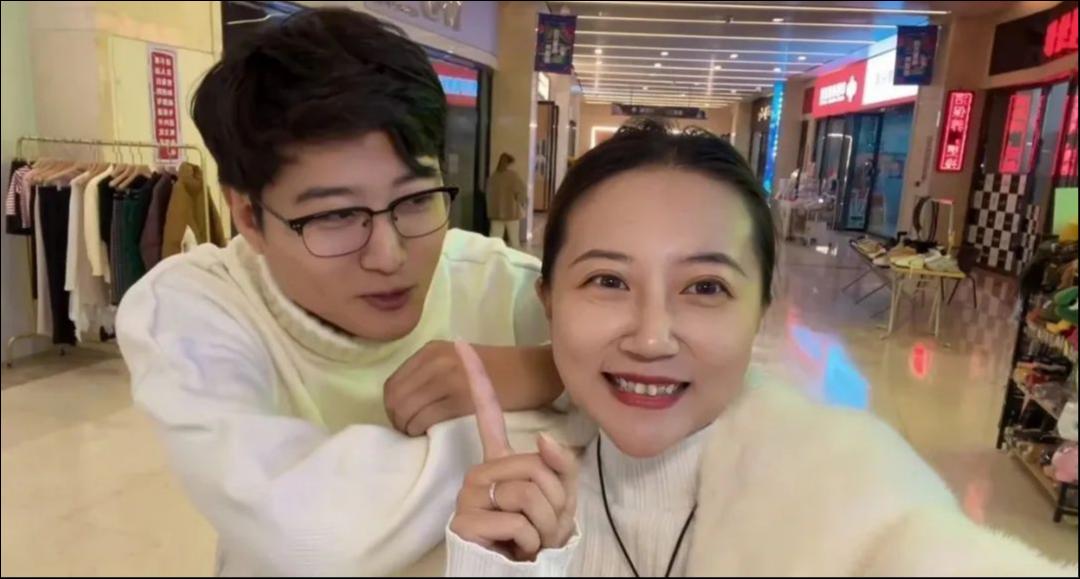 专访津门小哪吒：探店三年月入上万，却没吃过一口热饭