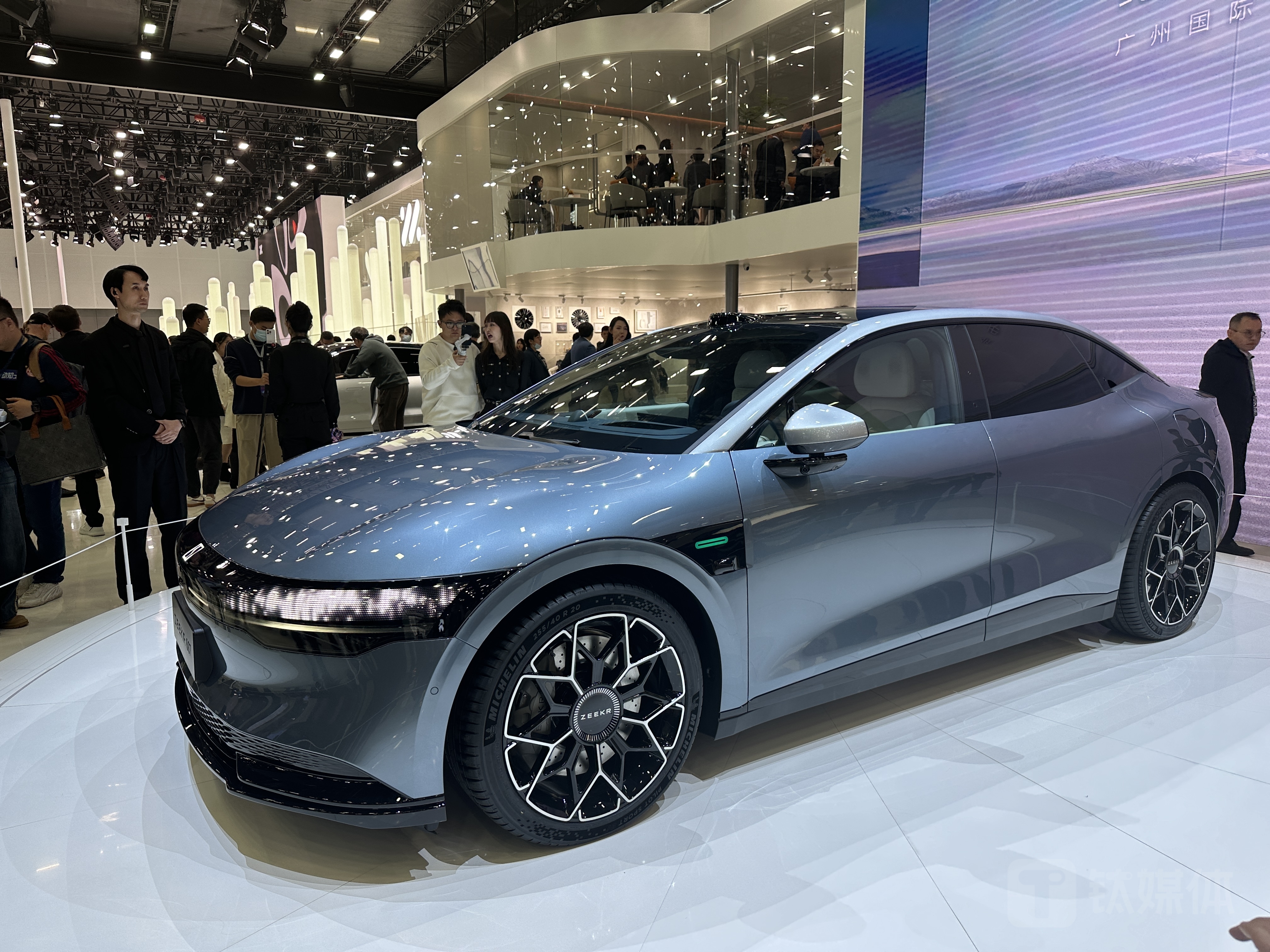 预车展公布预售价的极氪007