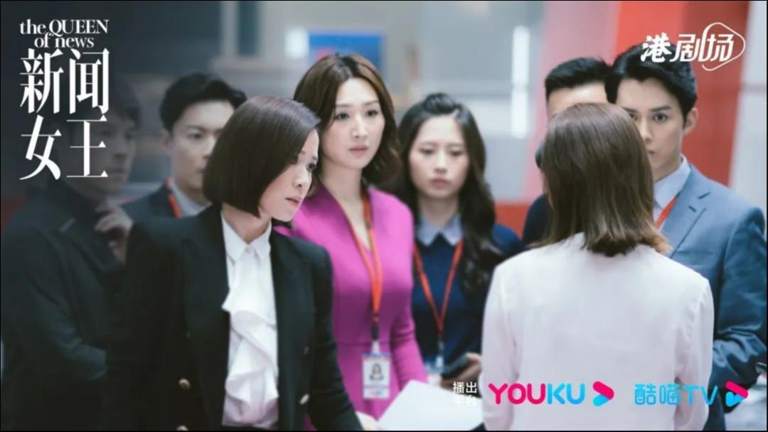 《新闻女王》的「爽」，给内娱上了一堂什么课？