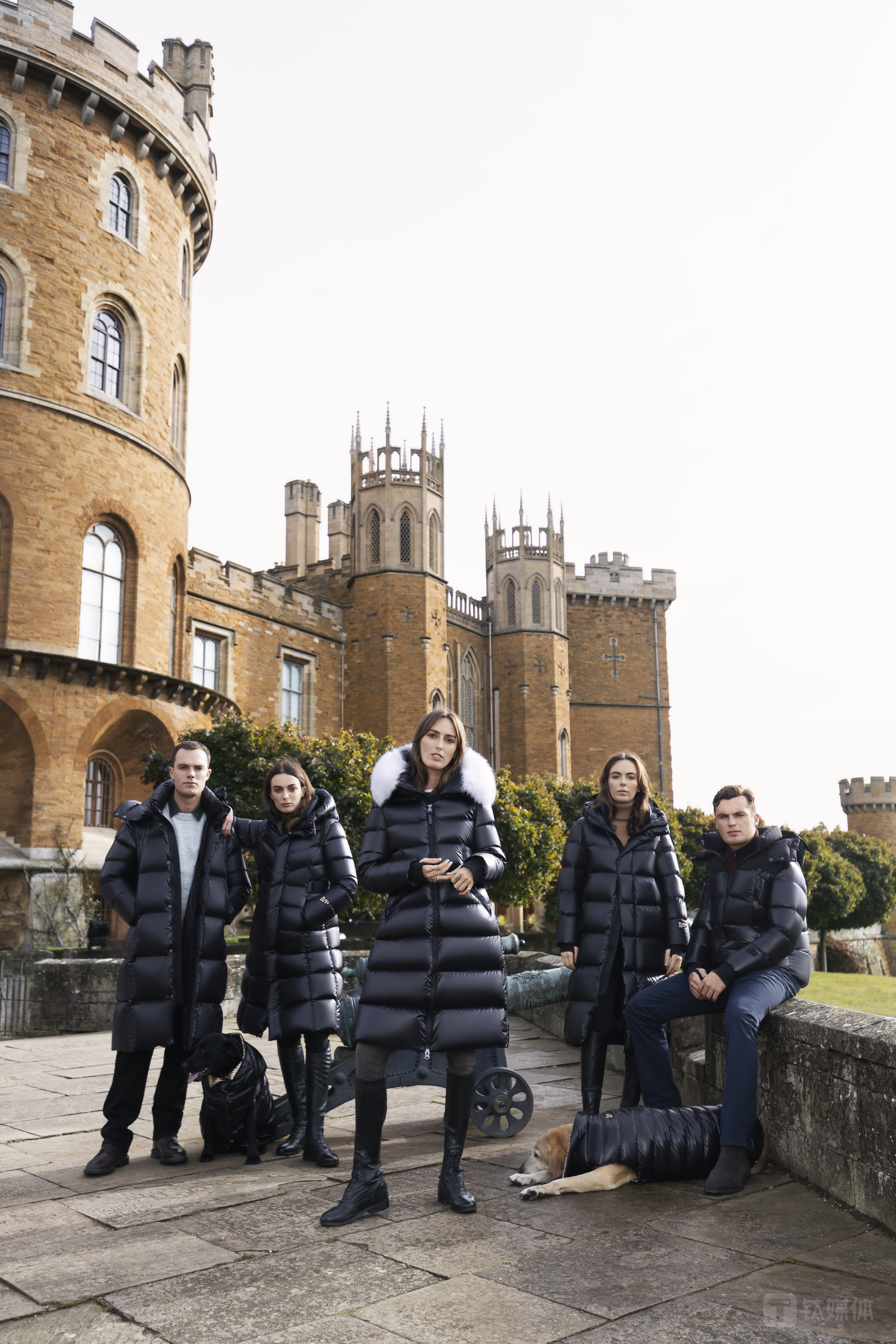 高梵为拉特兰家族高级定制鹅绒服