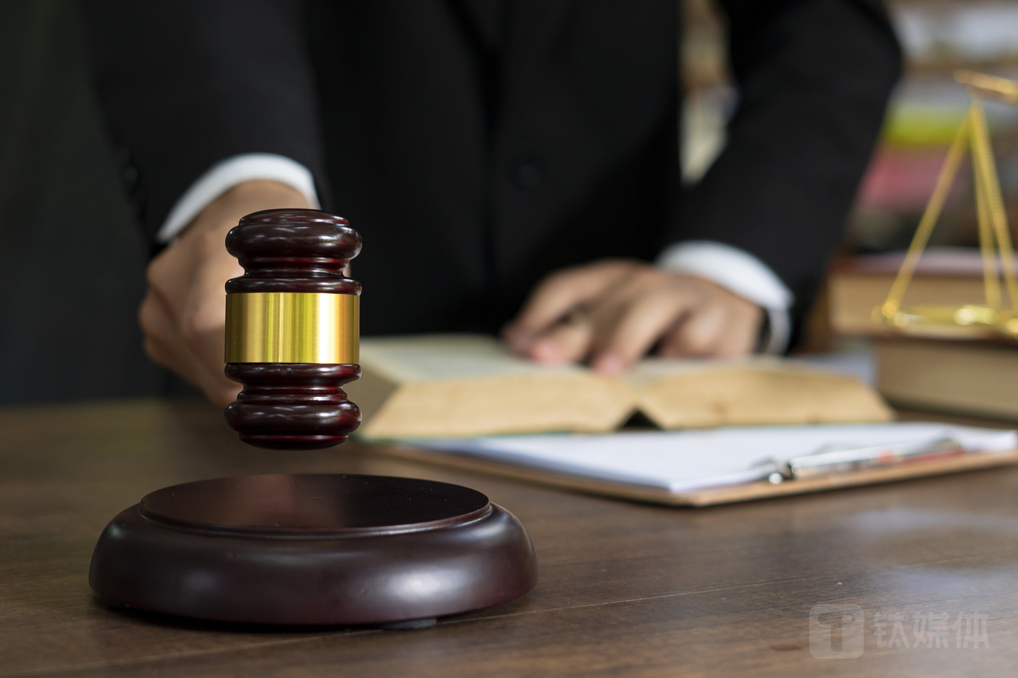 祸起合同纠纷，永太科技、国轩高科“互撕”，关联方采购谜题待解