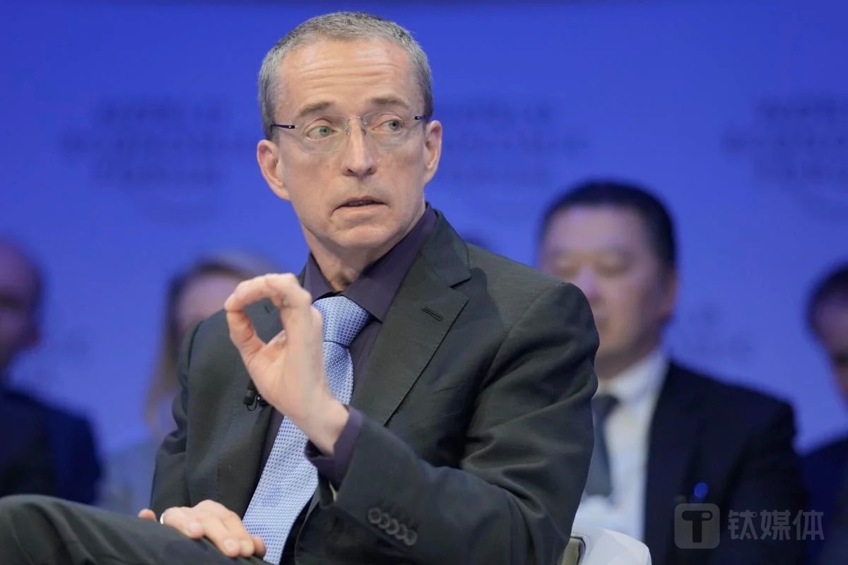 英特尔CEO：中国芯片将比美国先进技术差10年，十年后50%的芯片将在美国制造｜硅基世界