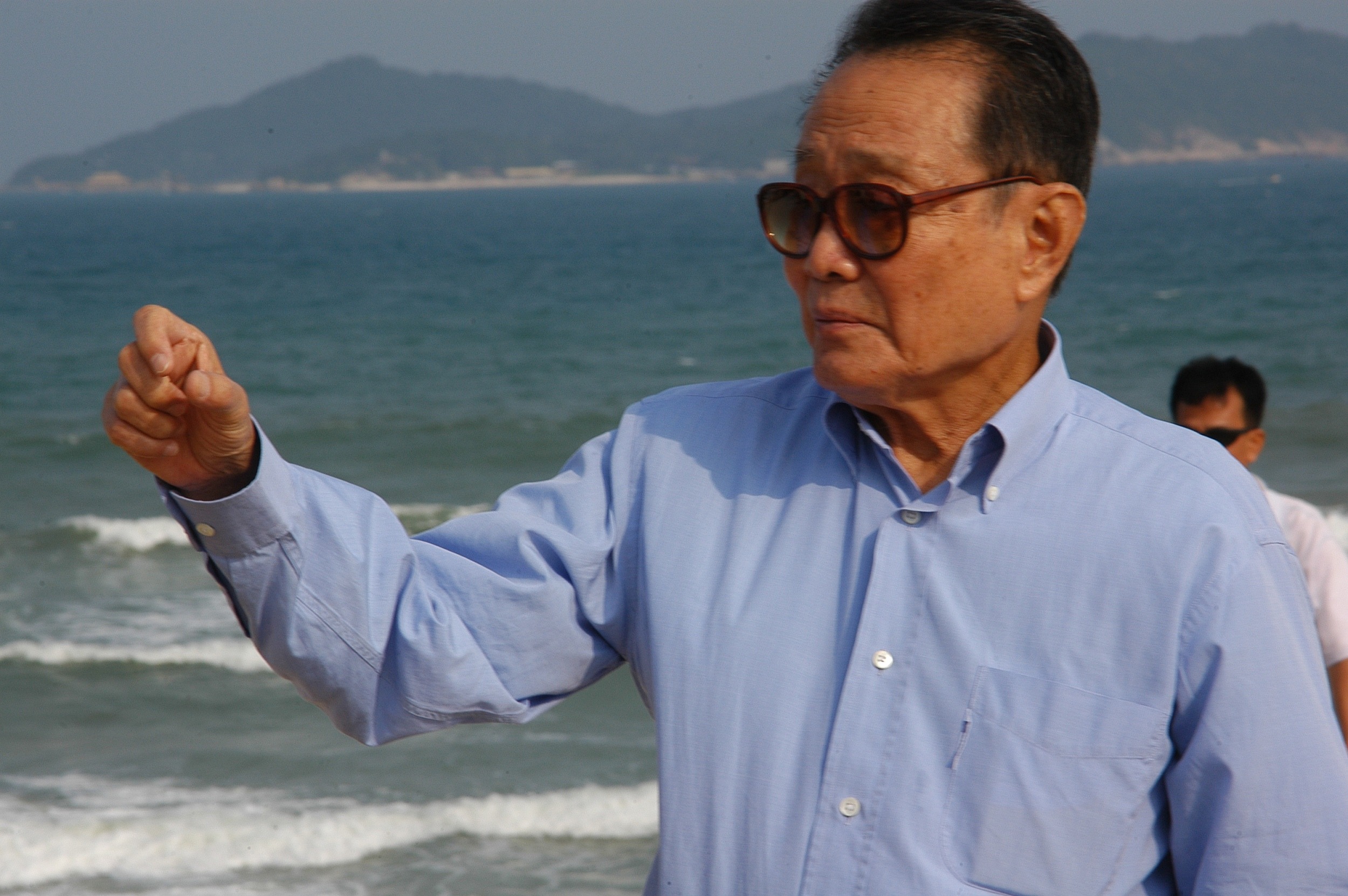 张一鸣与王兴，当学「闽商」郭鹤年