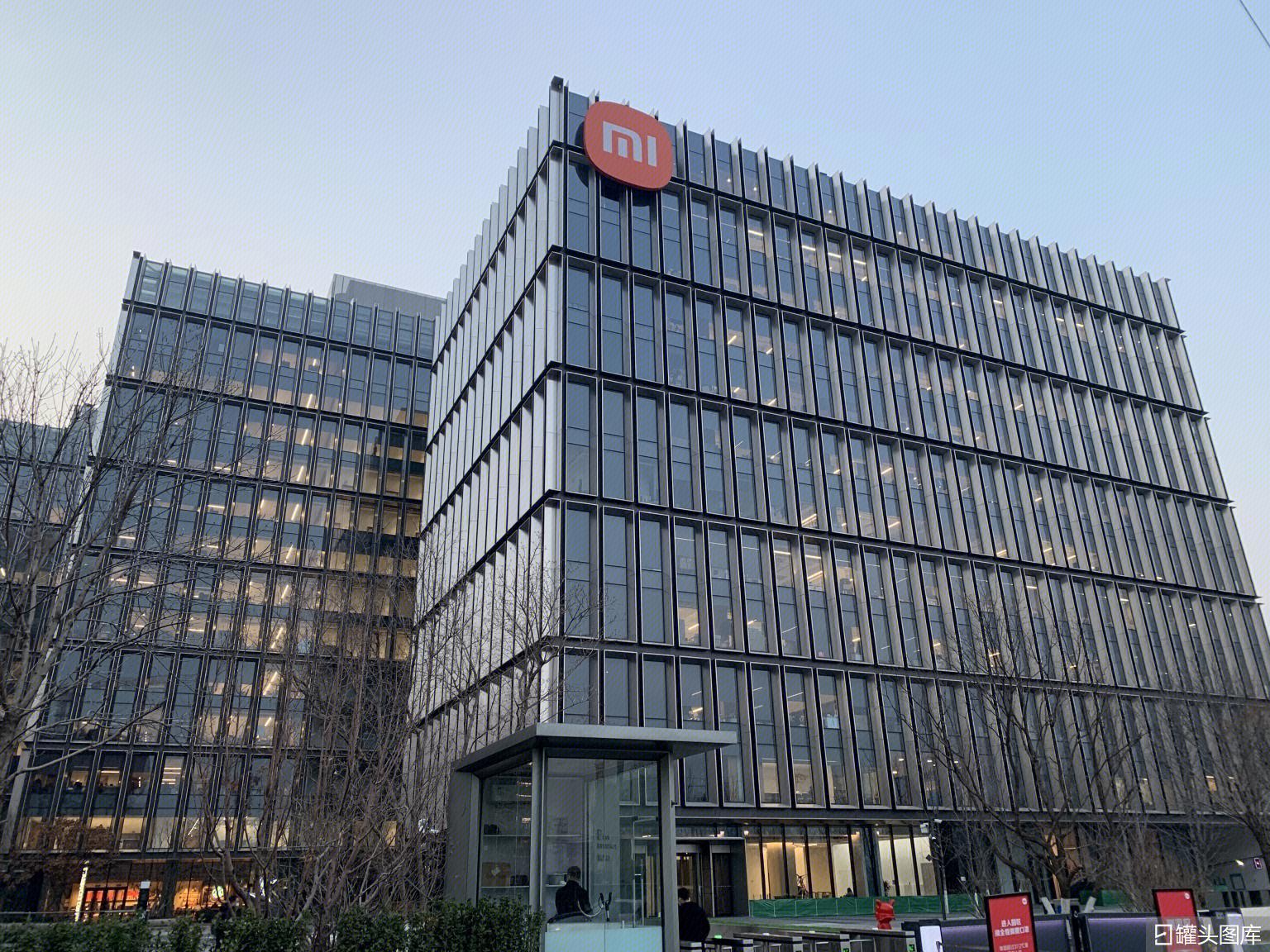 小米14 Ultra曝光，“去算法”成狙击OV的杀手锏？