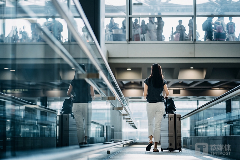 春节假期各地文旅“热辣滚烫”，返乡置业“悄然撤档”