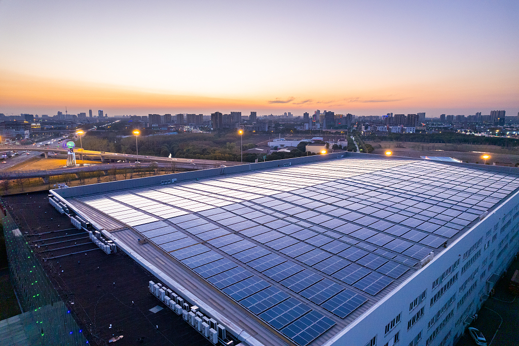 光伏产业N型时代来临，企业竞速产能扩张，马太效应仍凸显 | 行业风向标