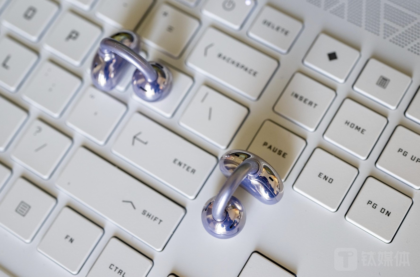 1年内销量翻倍！OWS耳机的魔力在哪里？ | 钛媒体焦点