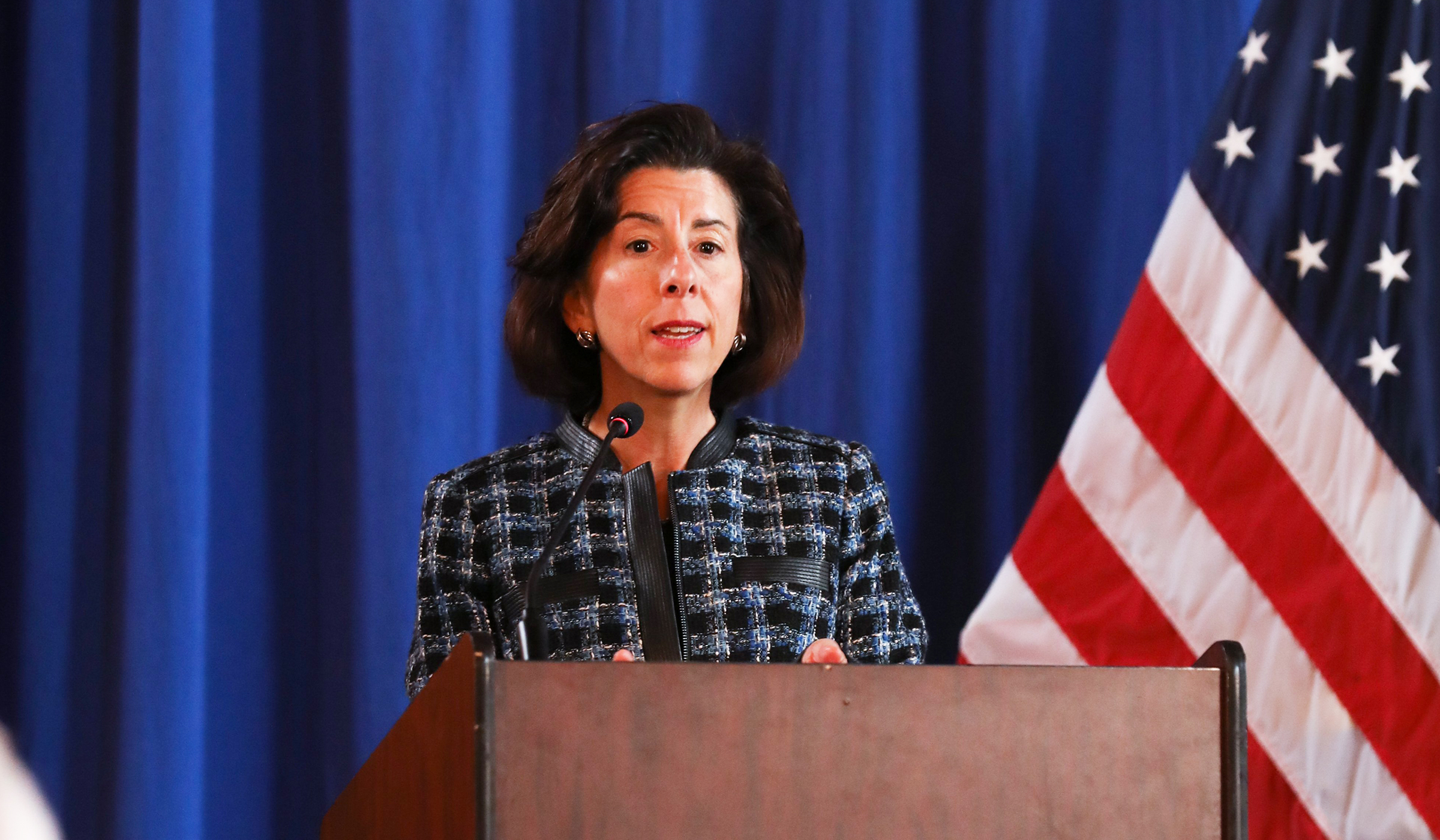 美国商务部长雷蒙多（Gina Raimondo）