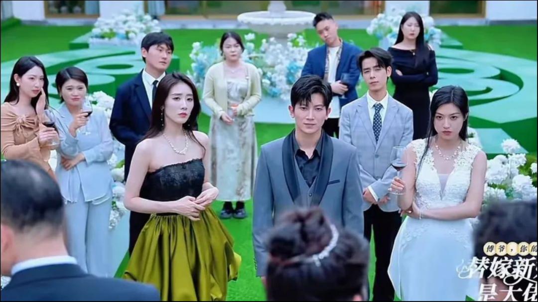 “疯狂小杨哥”在下一盘大棋，入局短剧是绝杀招？