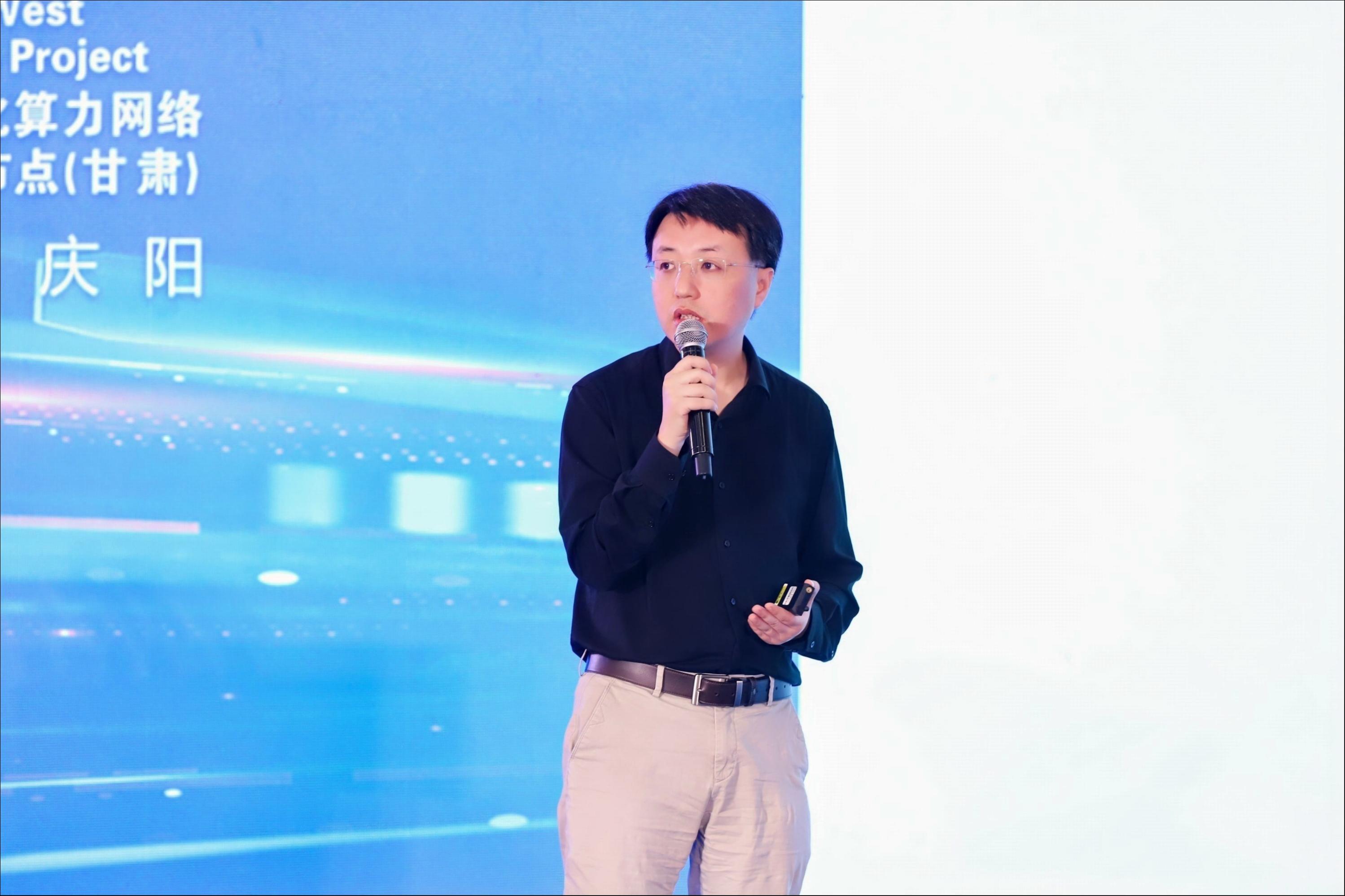 独家对话燧原科技创始人张亚林：逆全球化下，国产AI算力如何解决商业落地问题？｜钛媒体AGI