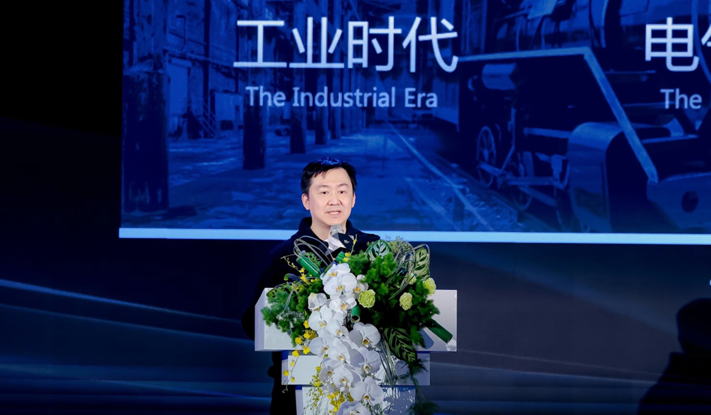 模型推理成本下降最高99%！百川智能发布一站式大模型商业化解决方案｜钛媒体AGI