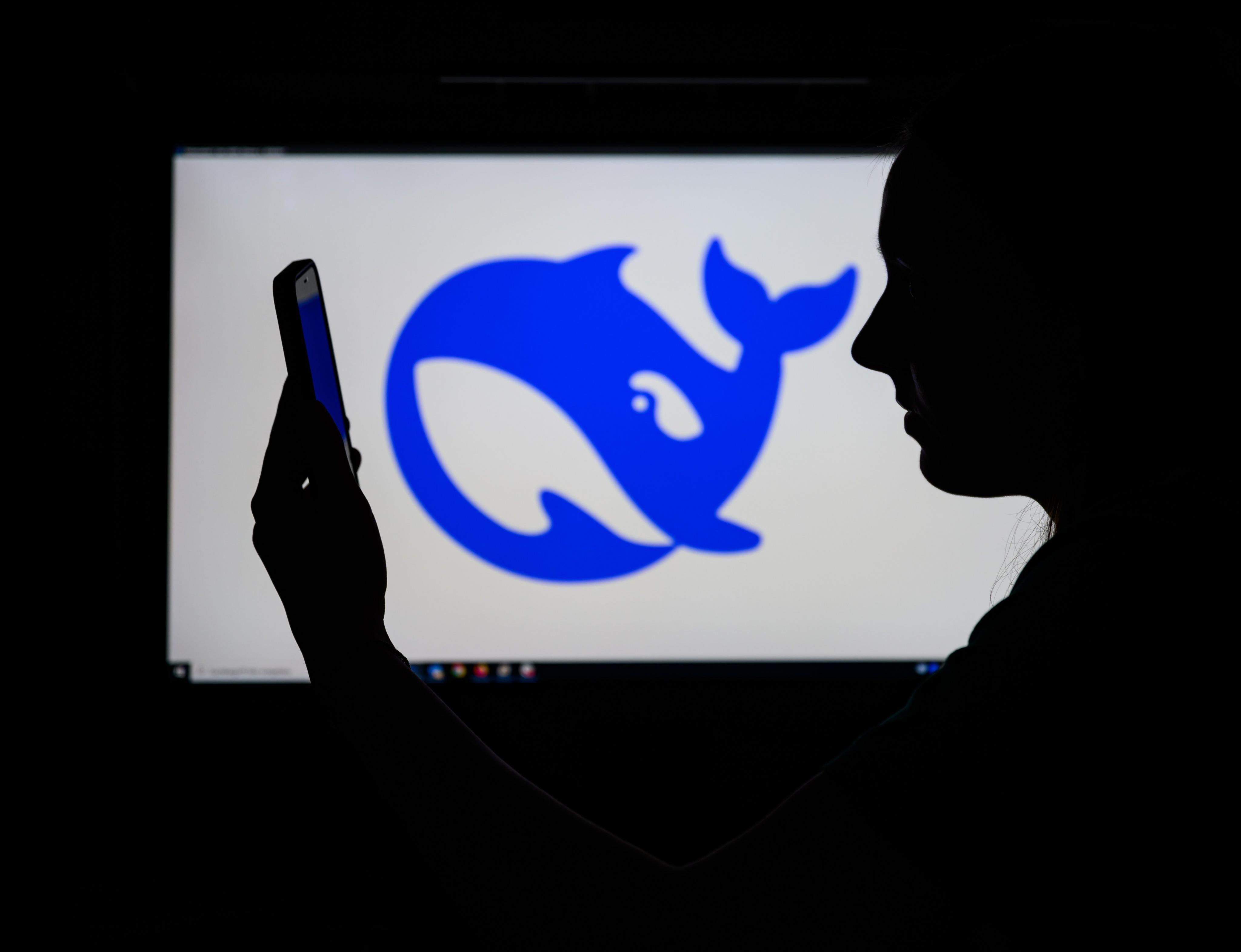 腾讯、华为等接入DeepSeek每月亏损超4亿，MaaS模型即服务将要被颠覆了？｜钛媒体AGI