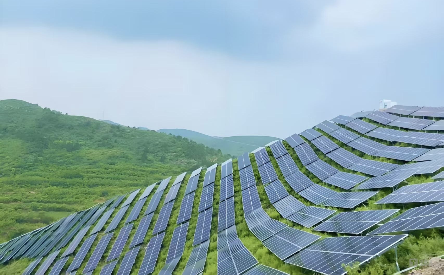 光伏专利“混战”：竞争异化，隆基绿能BC突围前路惨烈 |钛媒体深度