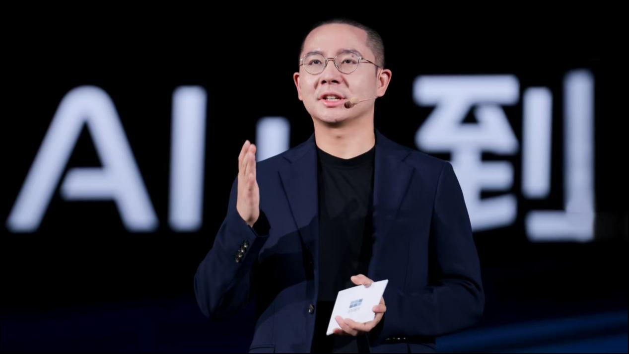 千里科技董事长印奇：未来的车将越来越趋向于机器人｜钛媒体AGI