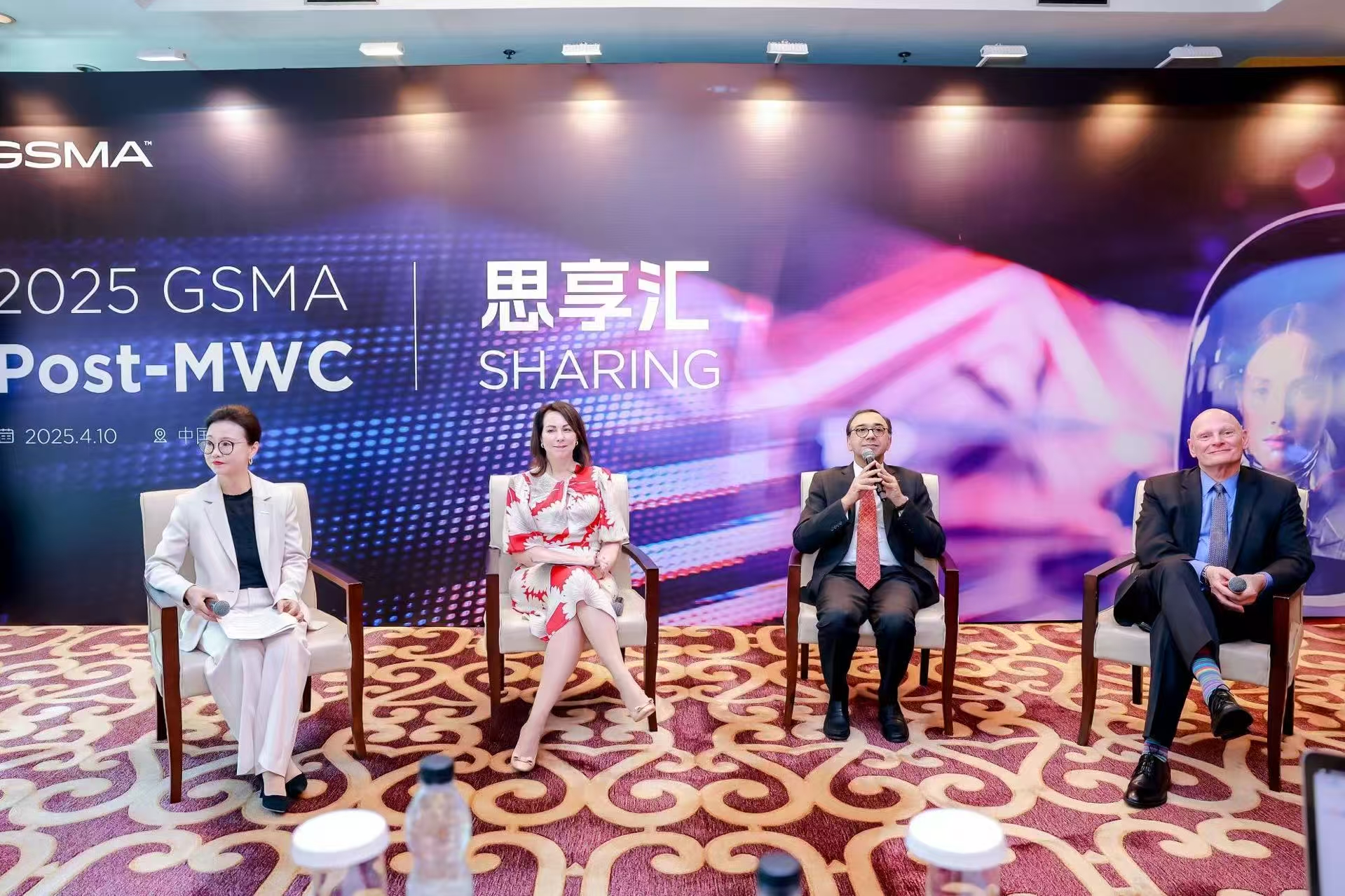 GSMA会长白德伟：2030年，中国移动行业对GDP贡献将达2万亿美元