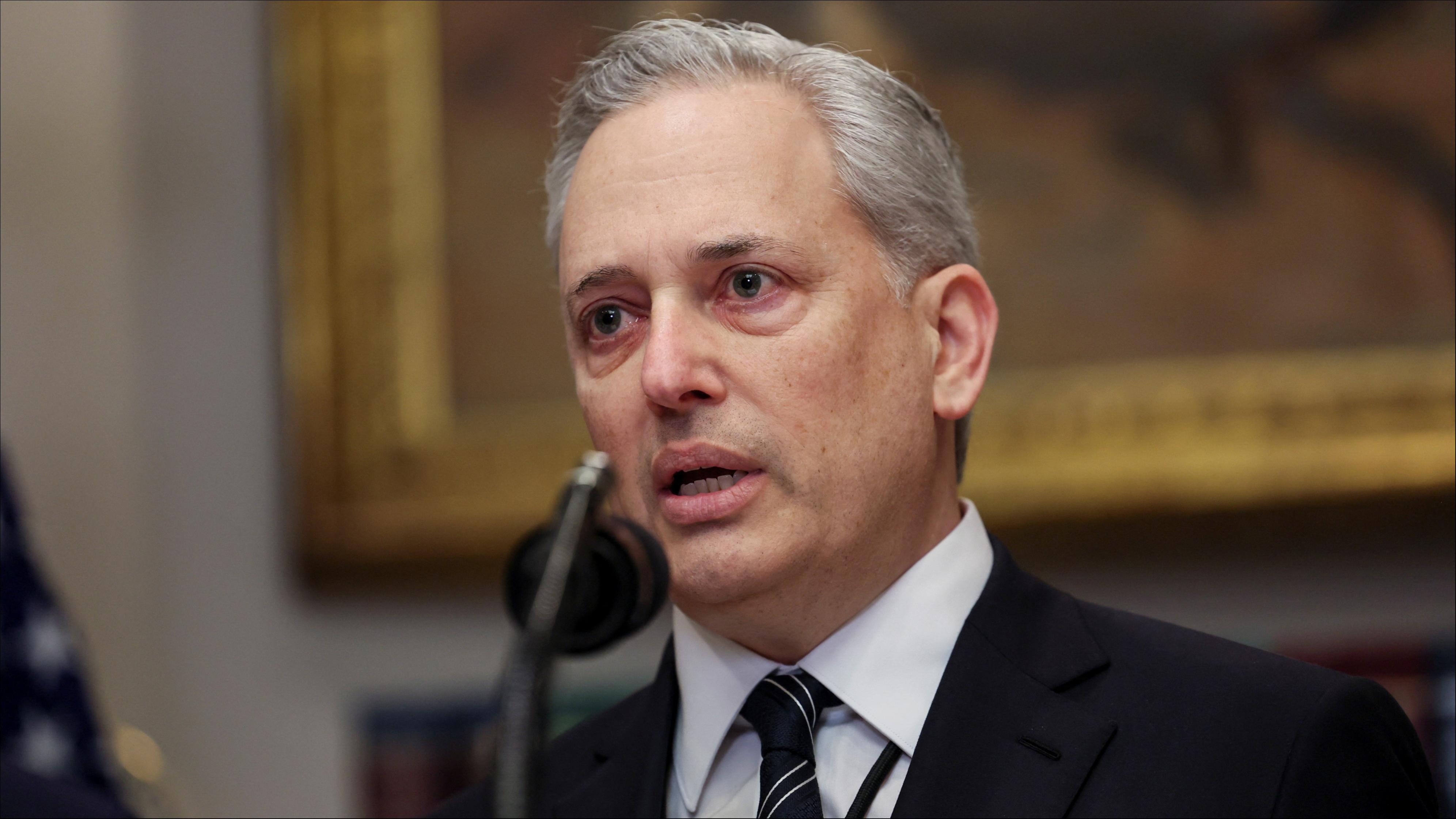 刚刚！美国商务部废除拜登签署的《AI扩散规则》，并要求全球不准使用华为AI芯片｜钛媒体AGI