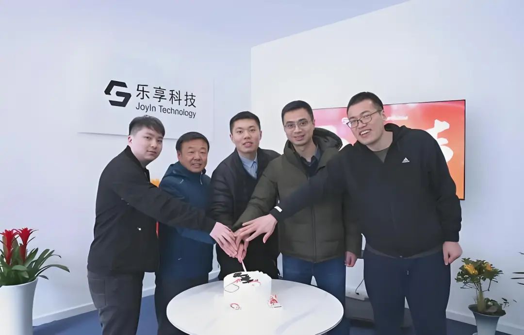 出走大厂的95后CEO们，已在AI赛道融资数亿