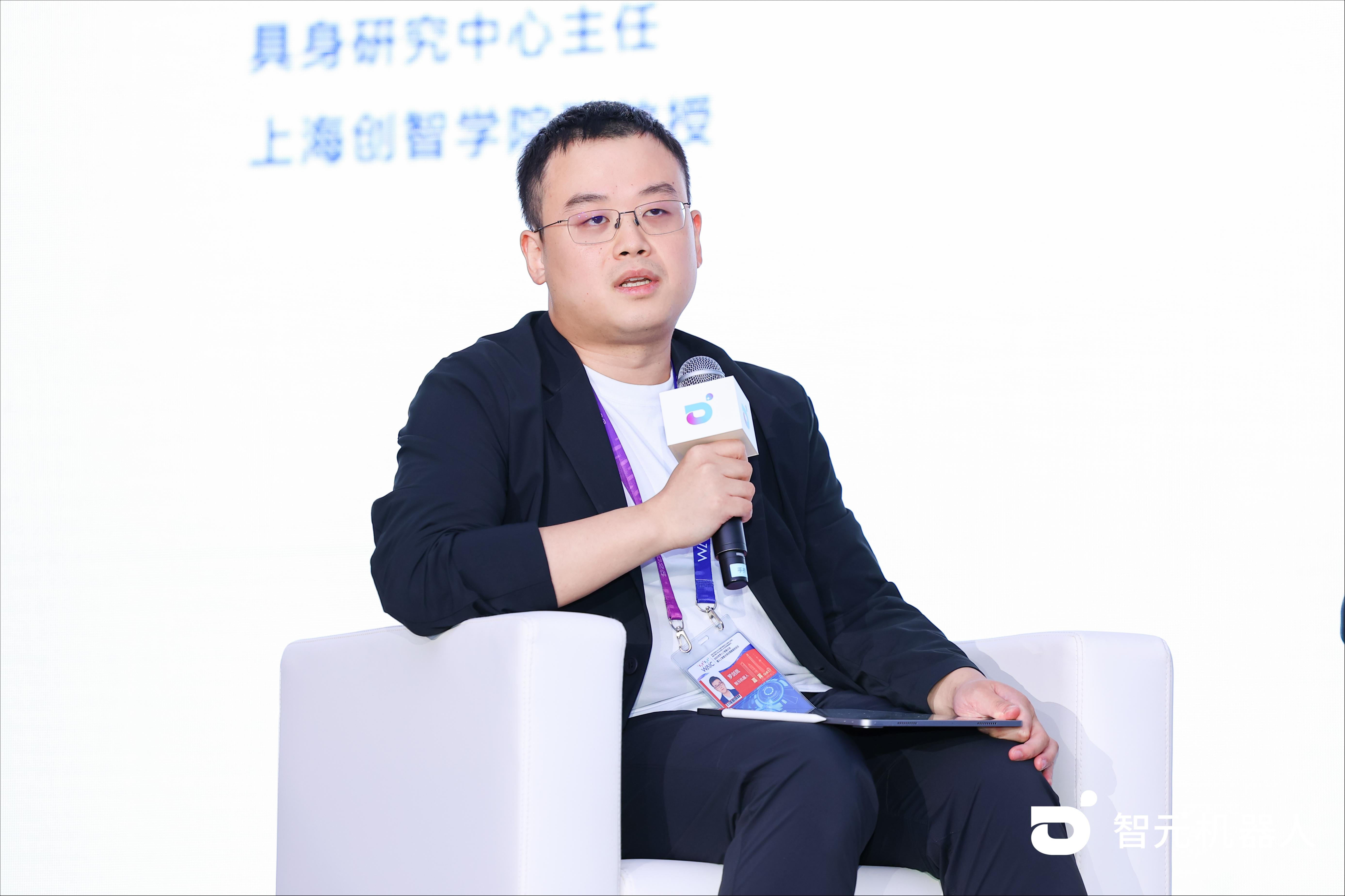 智元机器人首席科学家罗剑岚