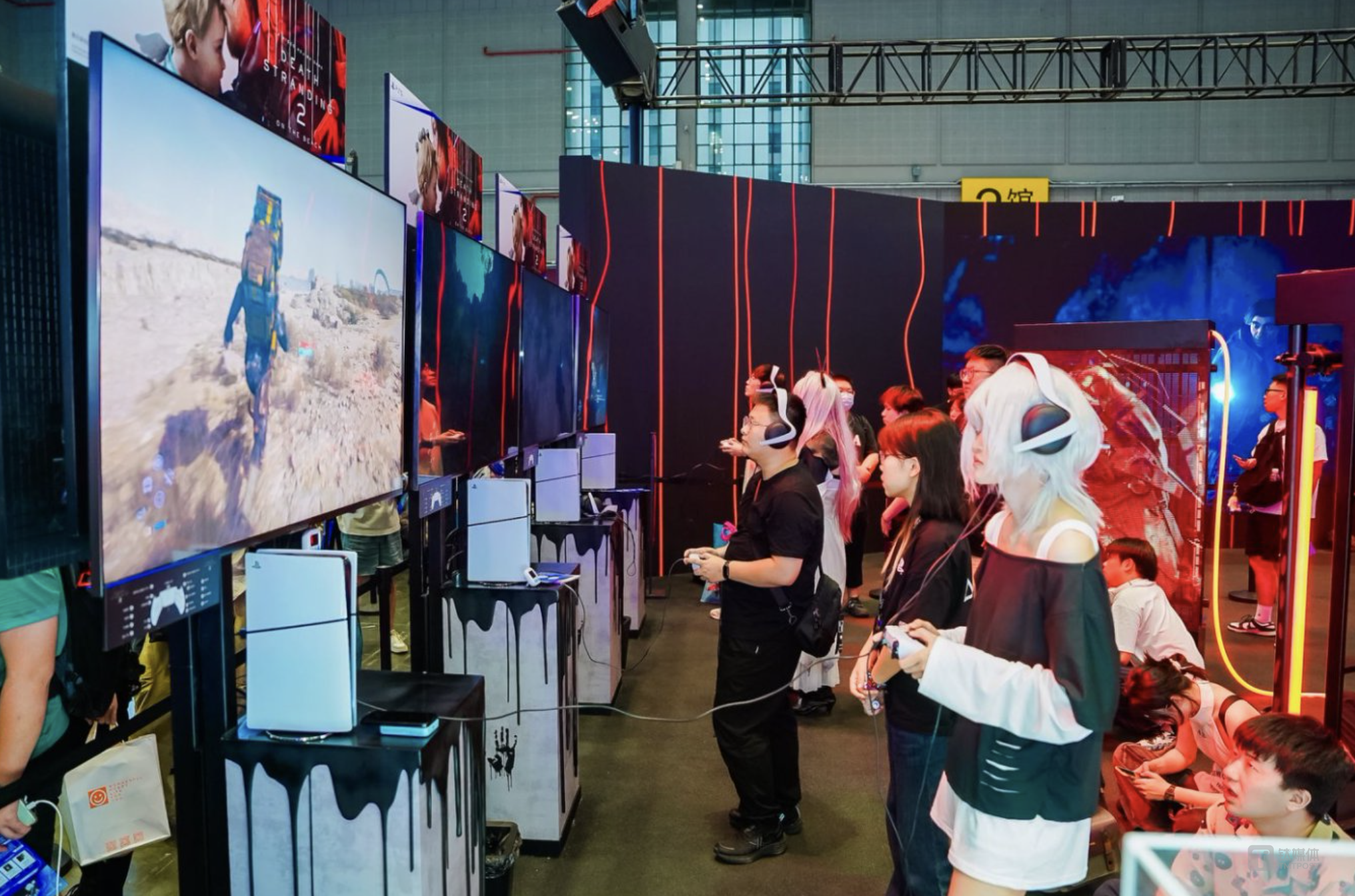 现场PlayStation试玩，图片来自索尼中国