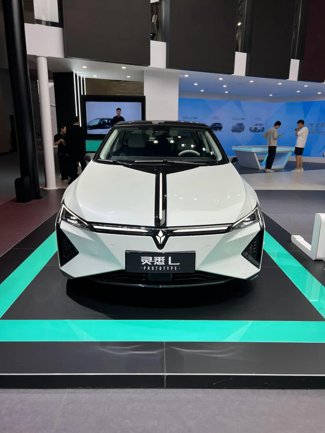 40°C成了照妖镜，盘点新能源车“反人类”的六大设计