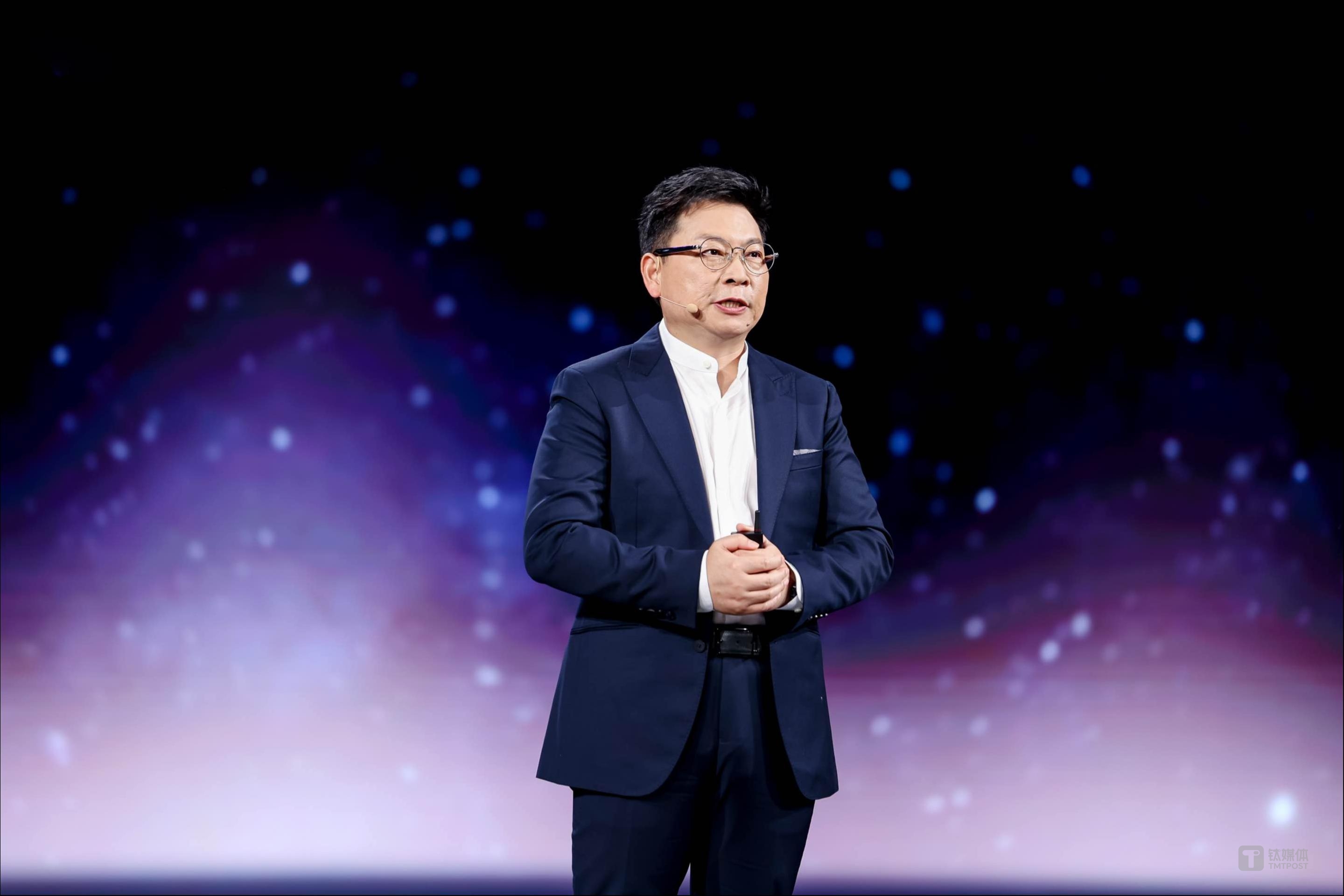 一枚“星”标，开启享界冲击高端新阶段
