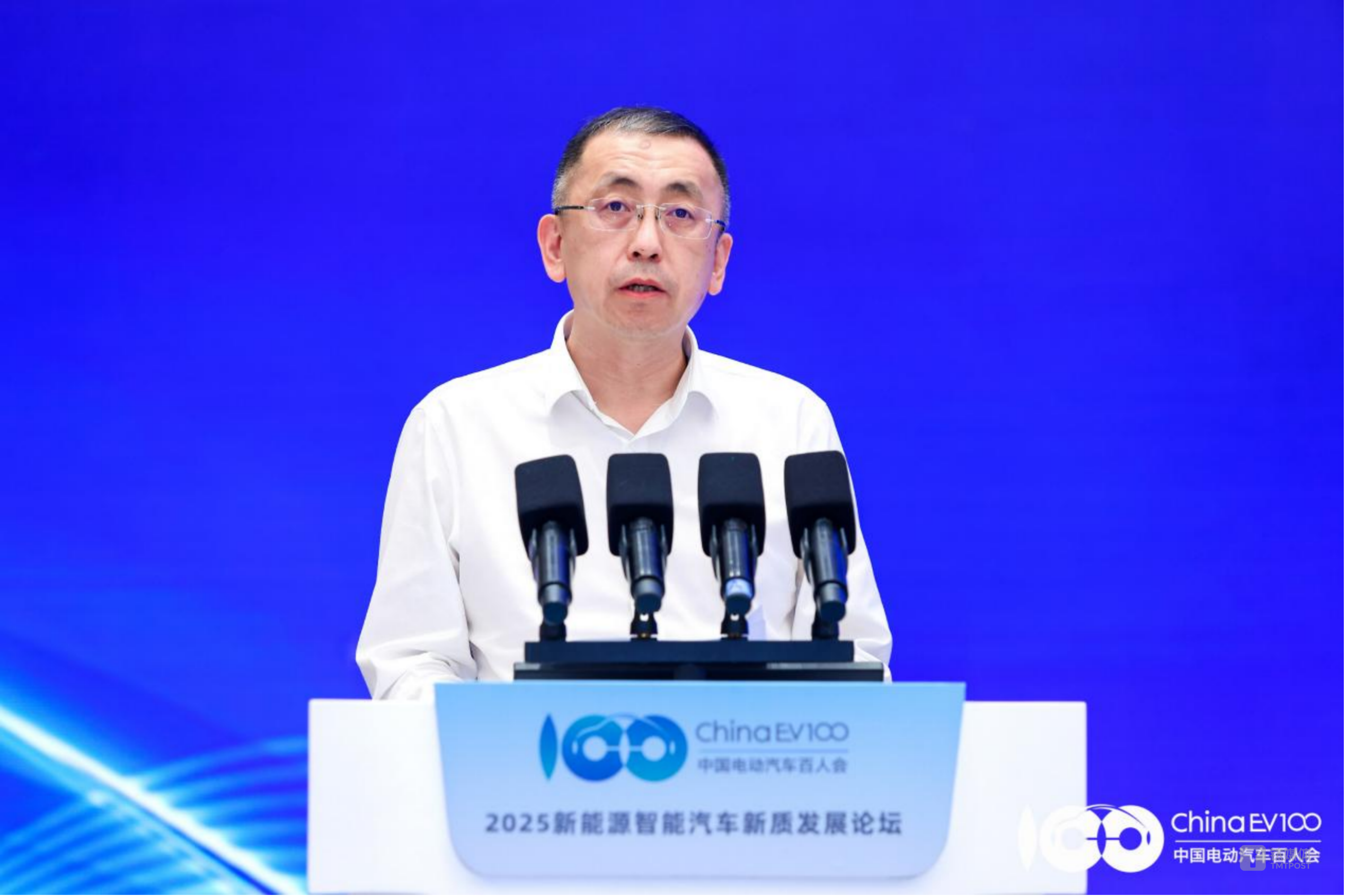 岚图汽车科技有限公司首席执行官卢放