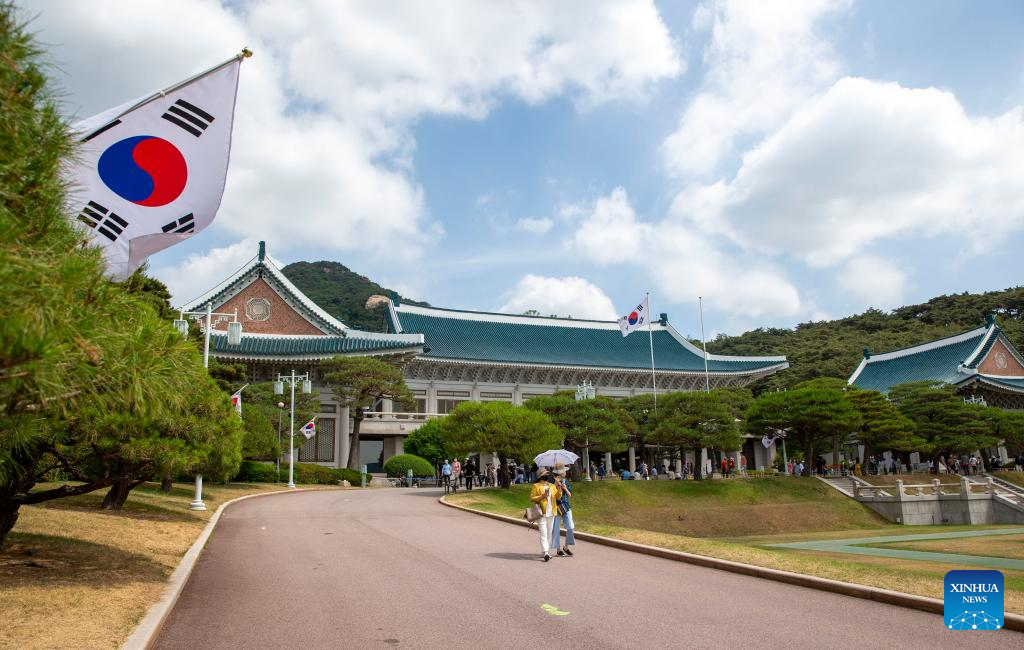 South Korea Reported to Consider Over $100 Billion Investment to Strike Japan-Style Deal with U.S.