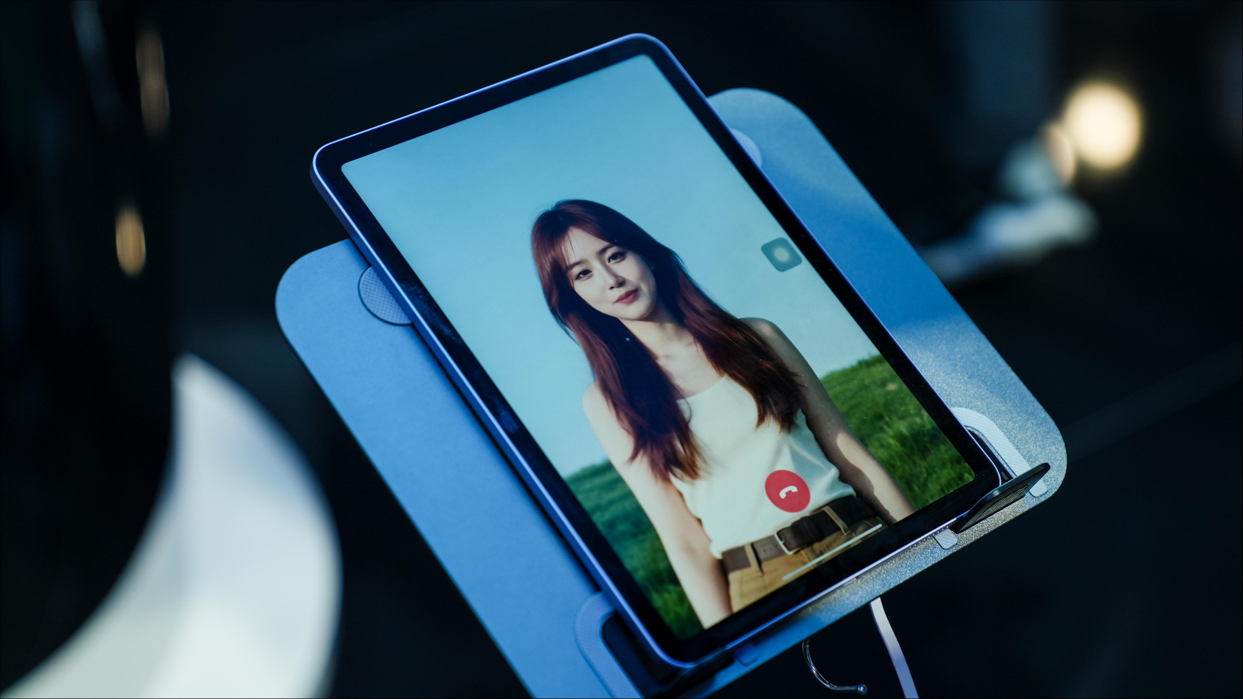 在WAIC 2025现场，和“活人感”社交Agent聊天是什么体验？