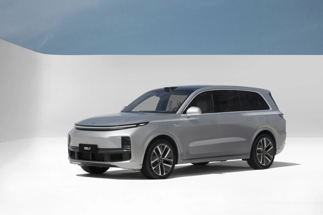 还没等来「Model Y 杀手」，特斯拉就掀桌子了