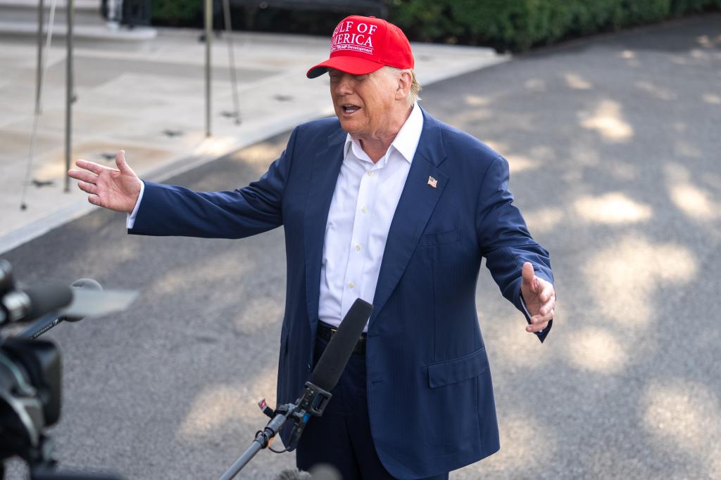 Trump Reported to Ramp Up Sectoral Tariffs, Targeting Lumber, Chips, Critical Minerals and Pharma