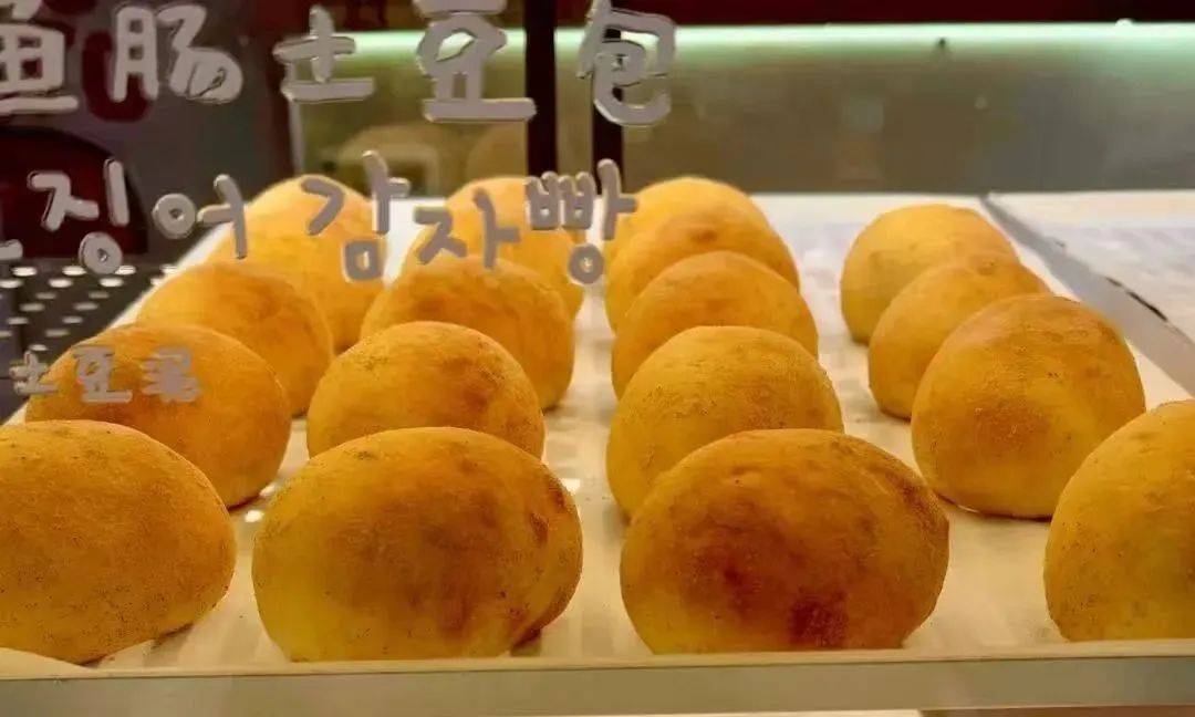 头部品牌集体“搞副业”，这个餐饮赛道卷不动了？