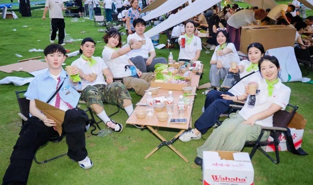 暴涨14倍！2元“降温神器”火了，有商家半年卖5000万