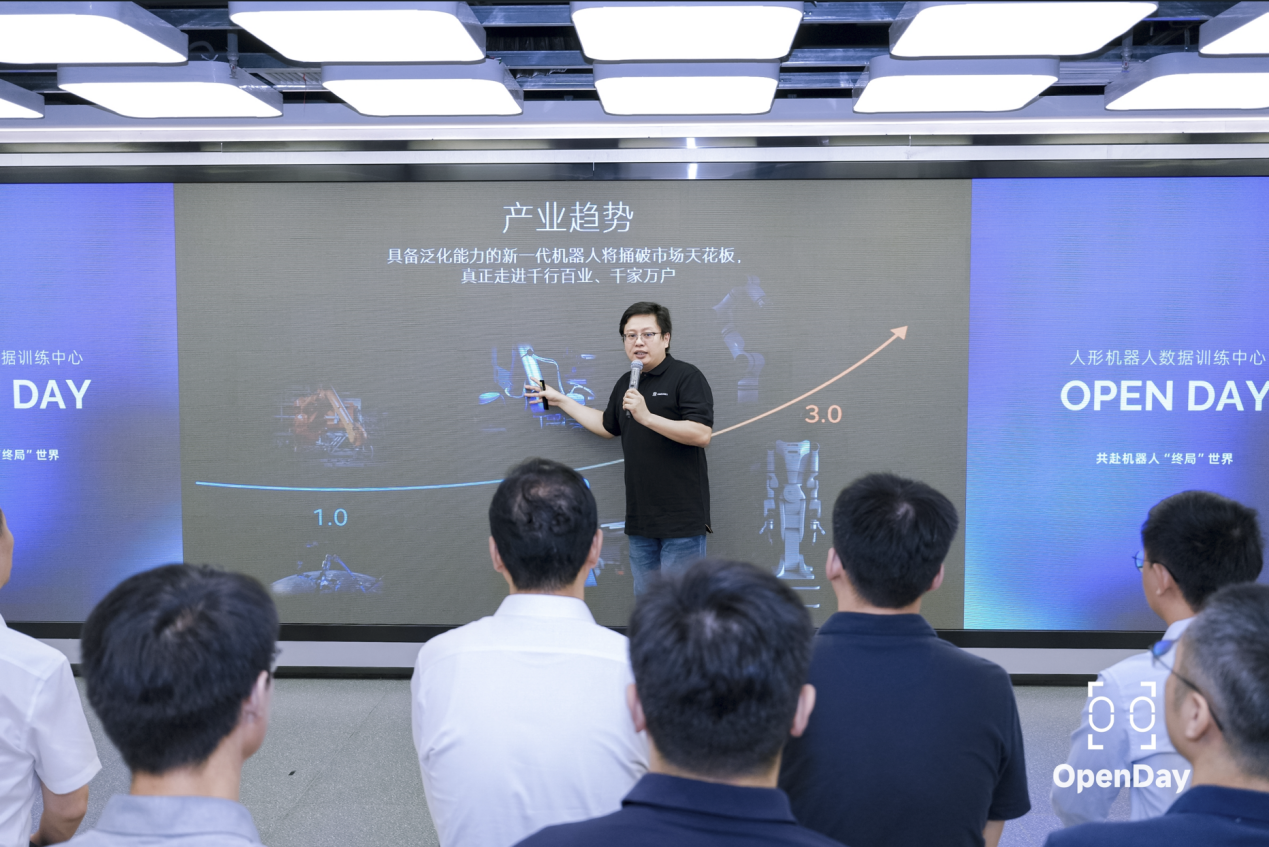 对话睿尔曼创始人郑随兵：人才成为具身智能规模化应用挑战之一