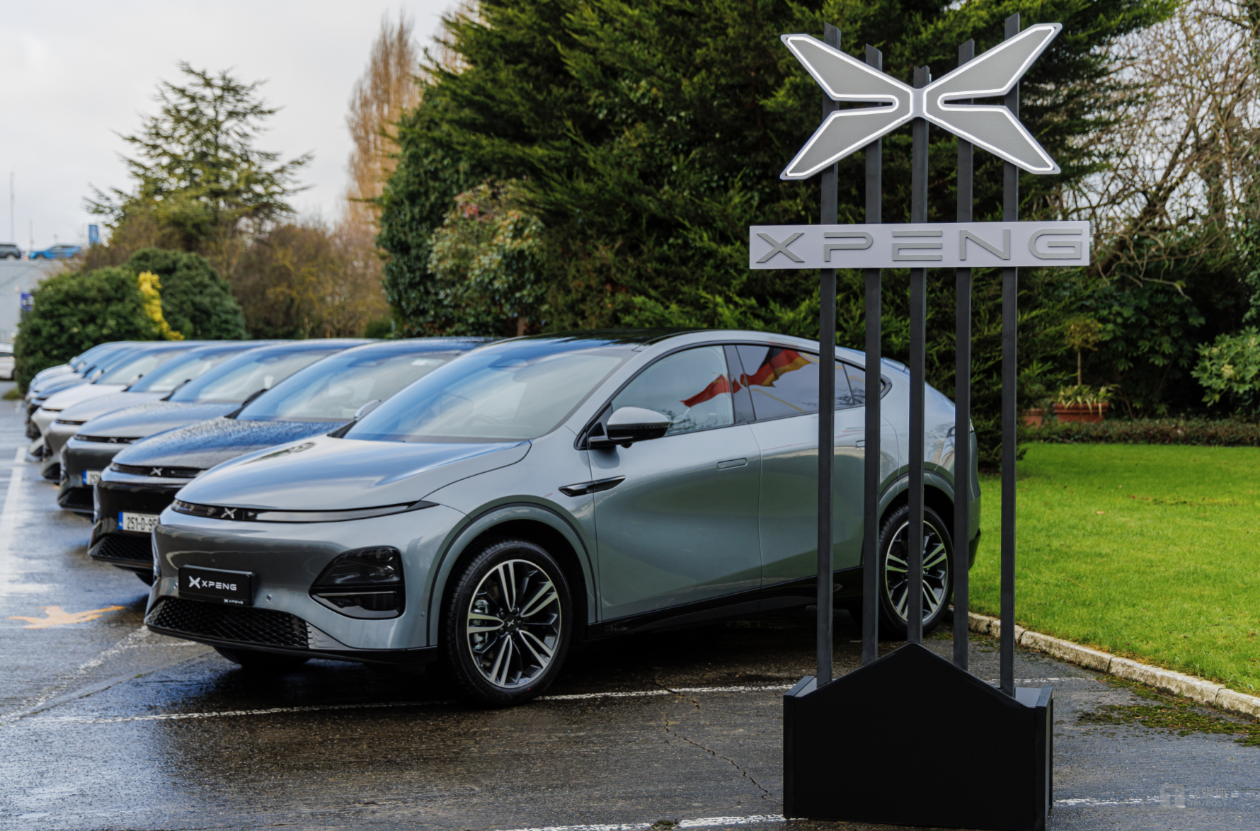 毛利率超特斯拉，小鹏学会了赚钱｜钛度车库