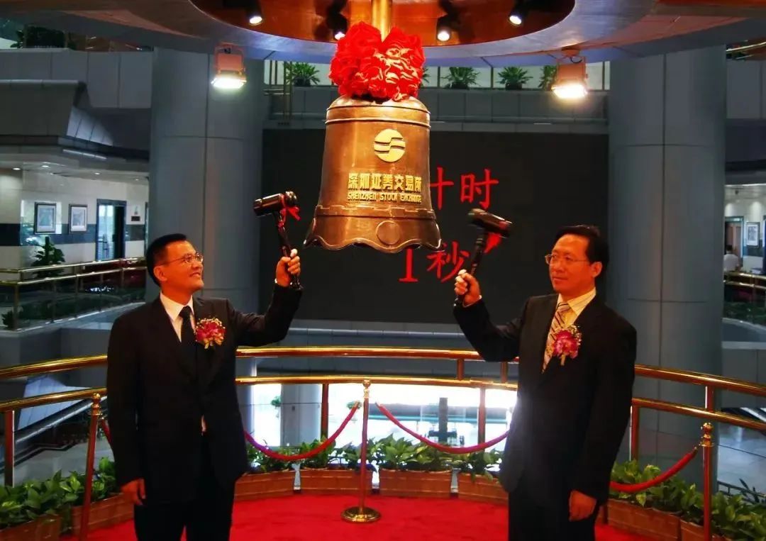 折掉近千亿，中国防水大王，大破防