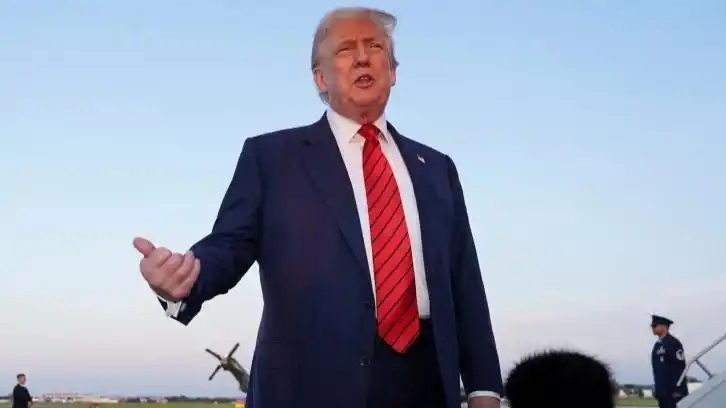 Trump Sees Phama Tariffs Up to 250%,  Chip Tariffs As Soon As Next Week