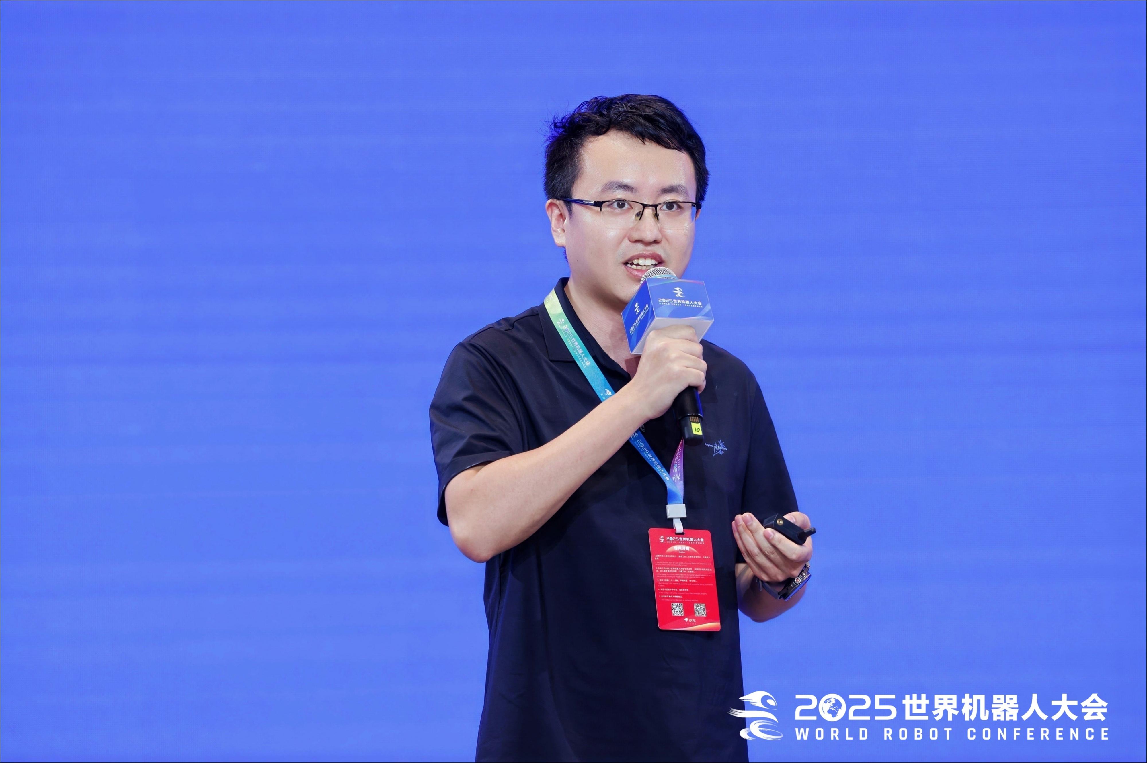 对话星动纪元陈建宇：世界模型是VLA的一个路径，未来5年家庭机器人会爆发