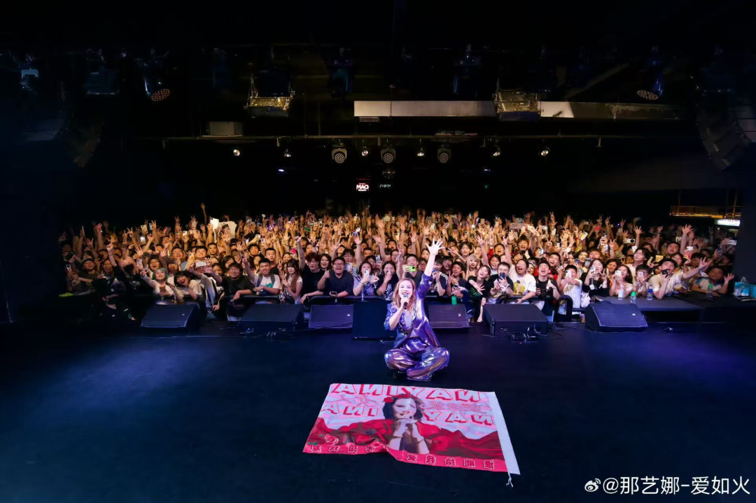 暑期演出单月34.23亿票房，这届年轻人更爱“情绪产品”了？