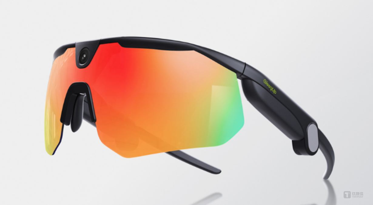 抢先Meta量产！前锤子科技CTO创业的AI眼镜已交付数百万元订单｜独家