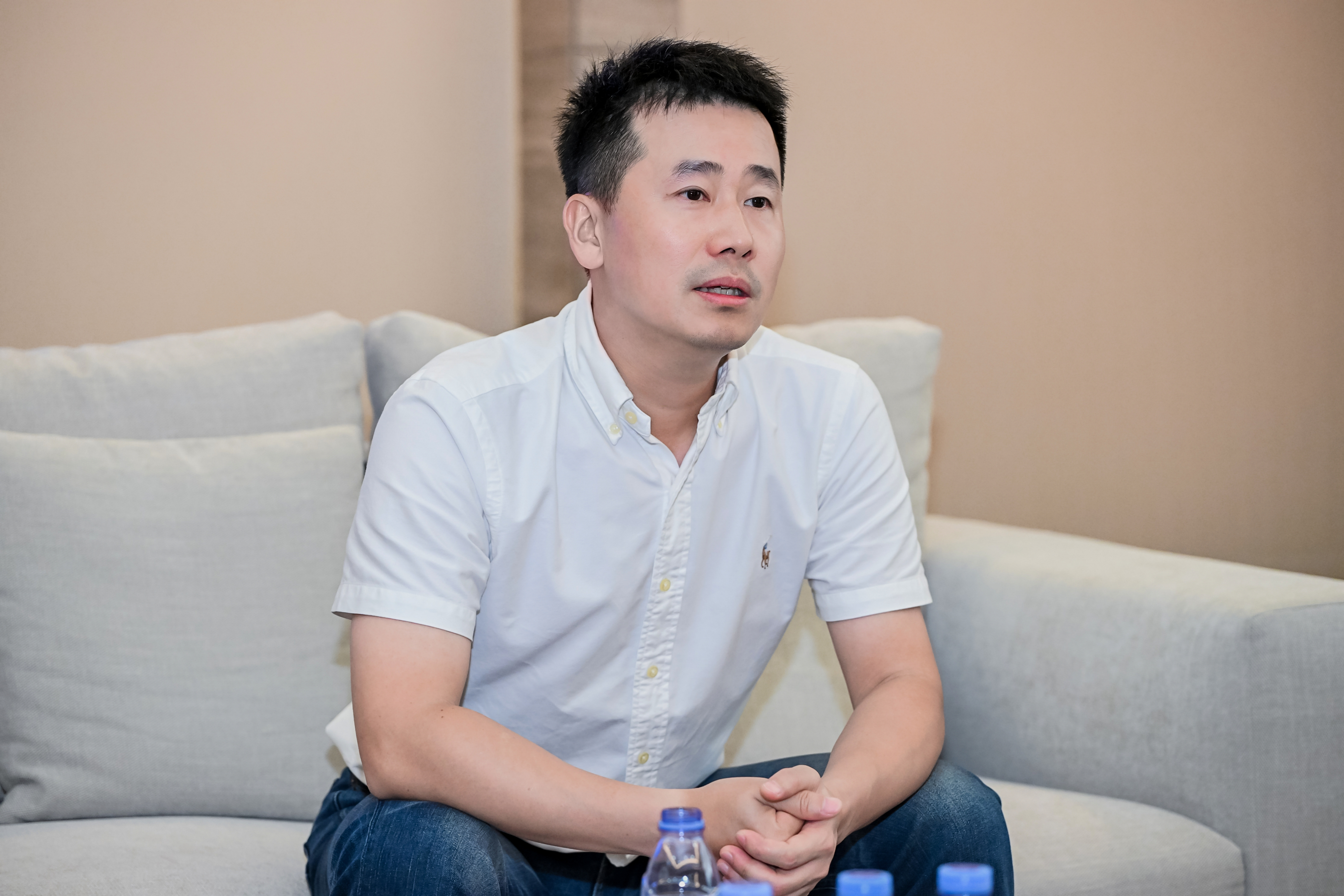 对话星纪魅族CEO黄质潘：不画饼，留在牌桌上才能谈以后