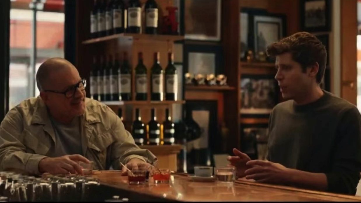 OpenAI联手立讯精密开发AI硬件，此前疯狂挖角苹果骨干